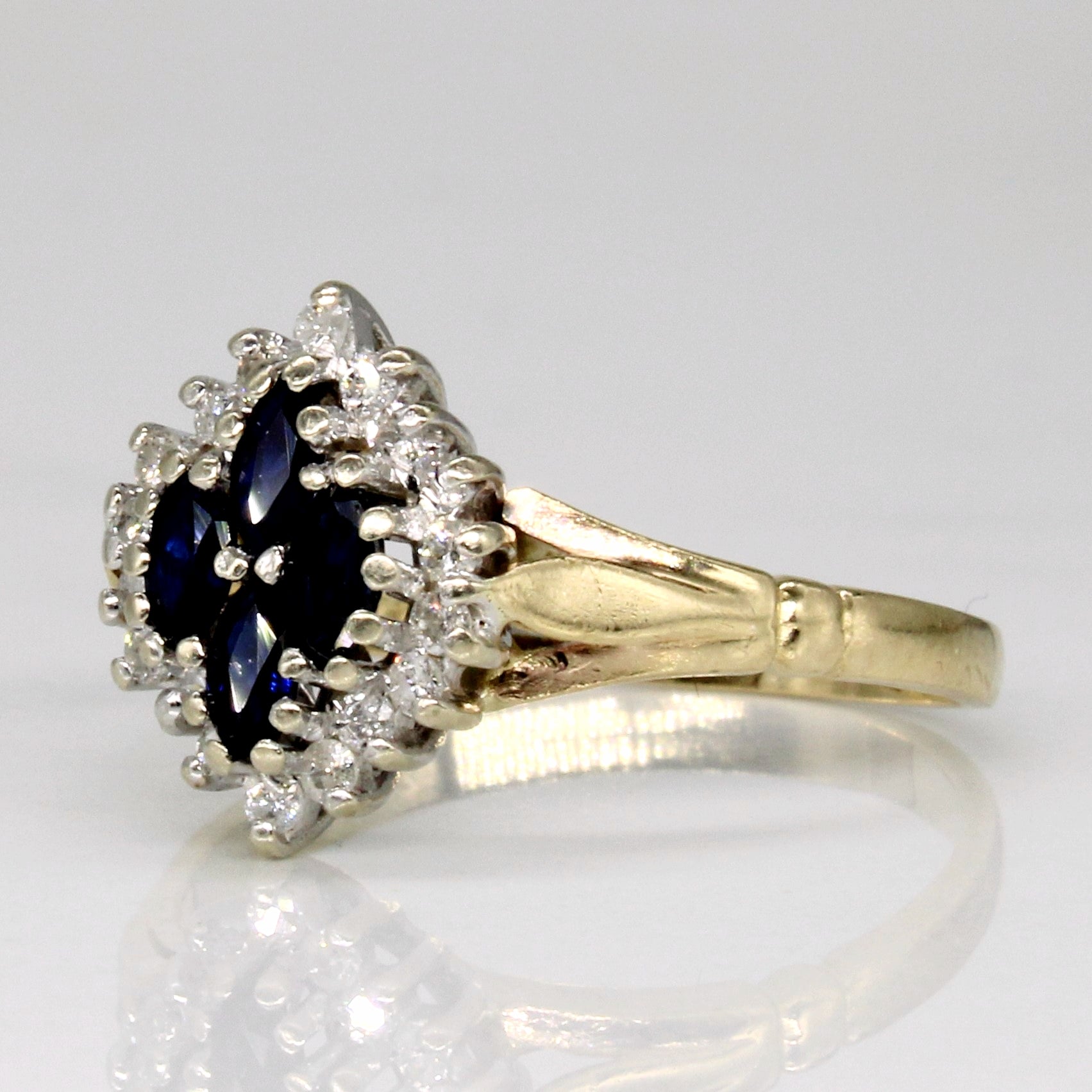 Bague cocktail saphir et diamants | 0,28 ct, 0,18 ct | Taille 6,75 |