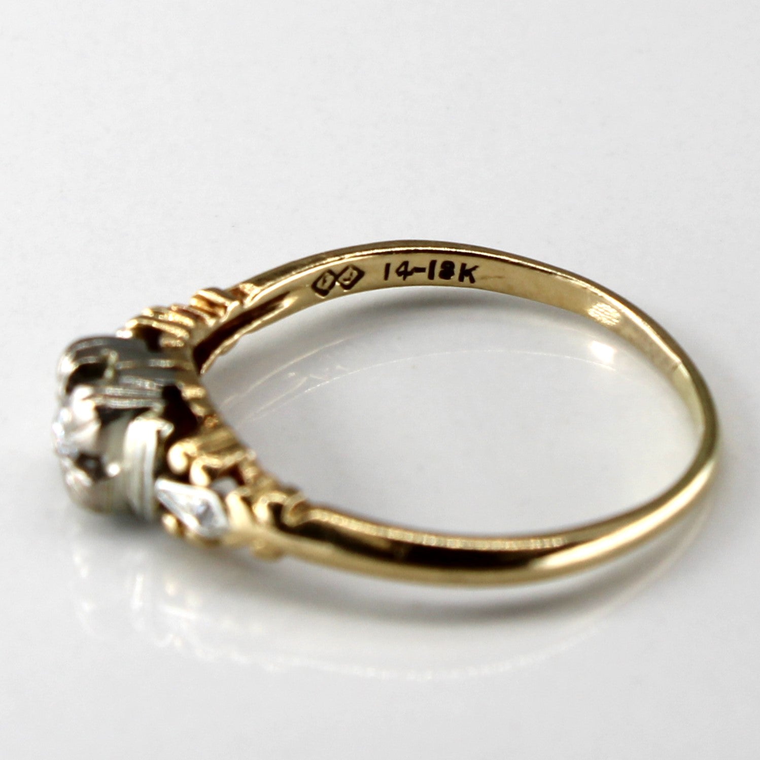 Three Stone Diamond Vintage Ring | 0.05ctw |SZ 6.5 |