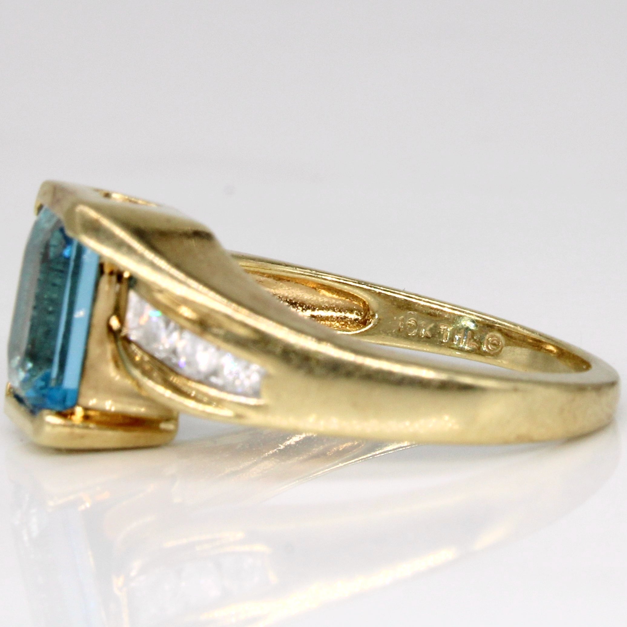Topaz & Diamond Ring | 2.10ct, 0.20ctw | SZ 7 |