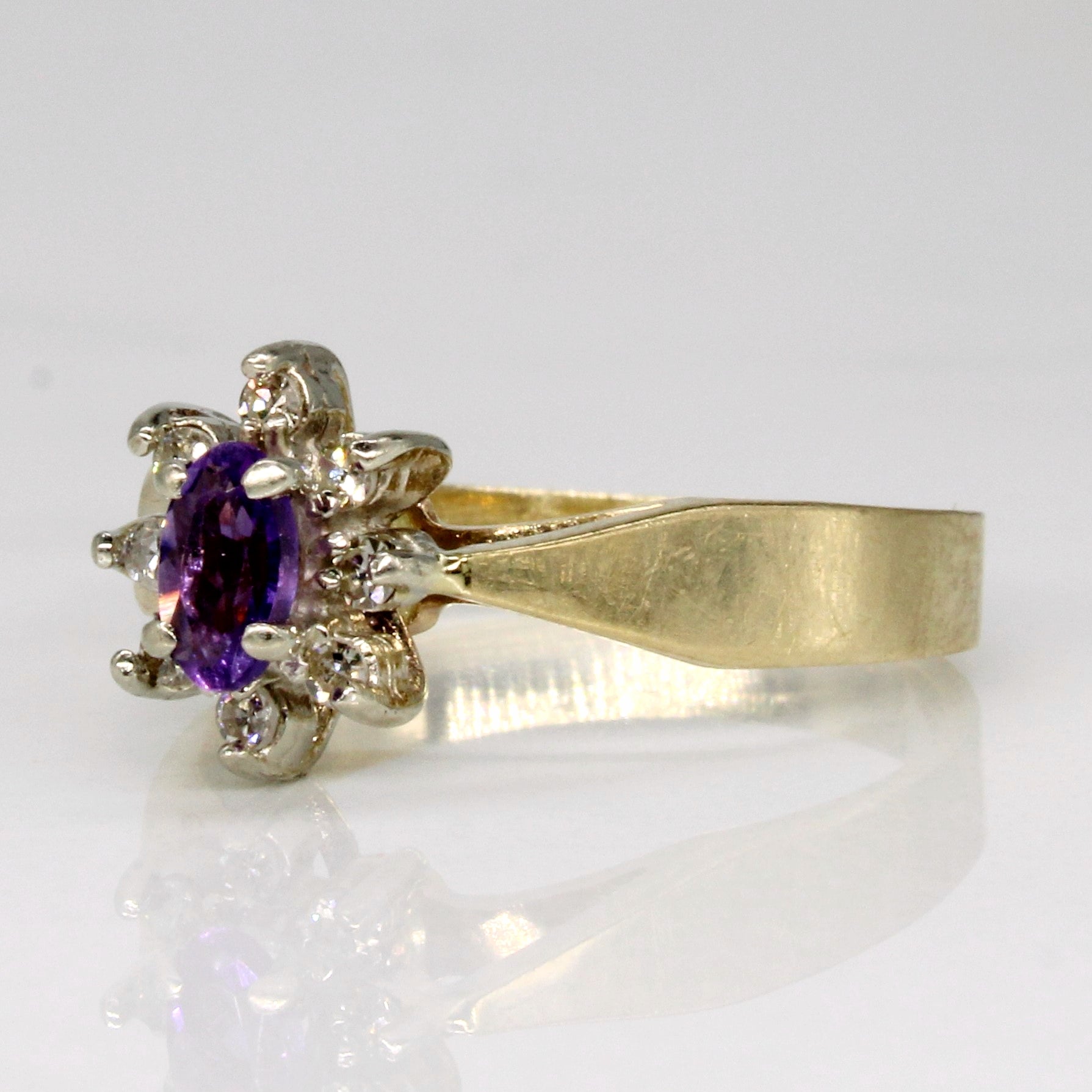 Amethyst & Diamond Ring | 0.13ct, 0.12ctw | SZ 5.5 |