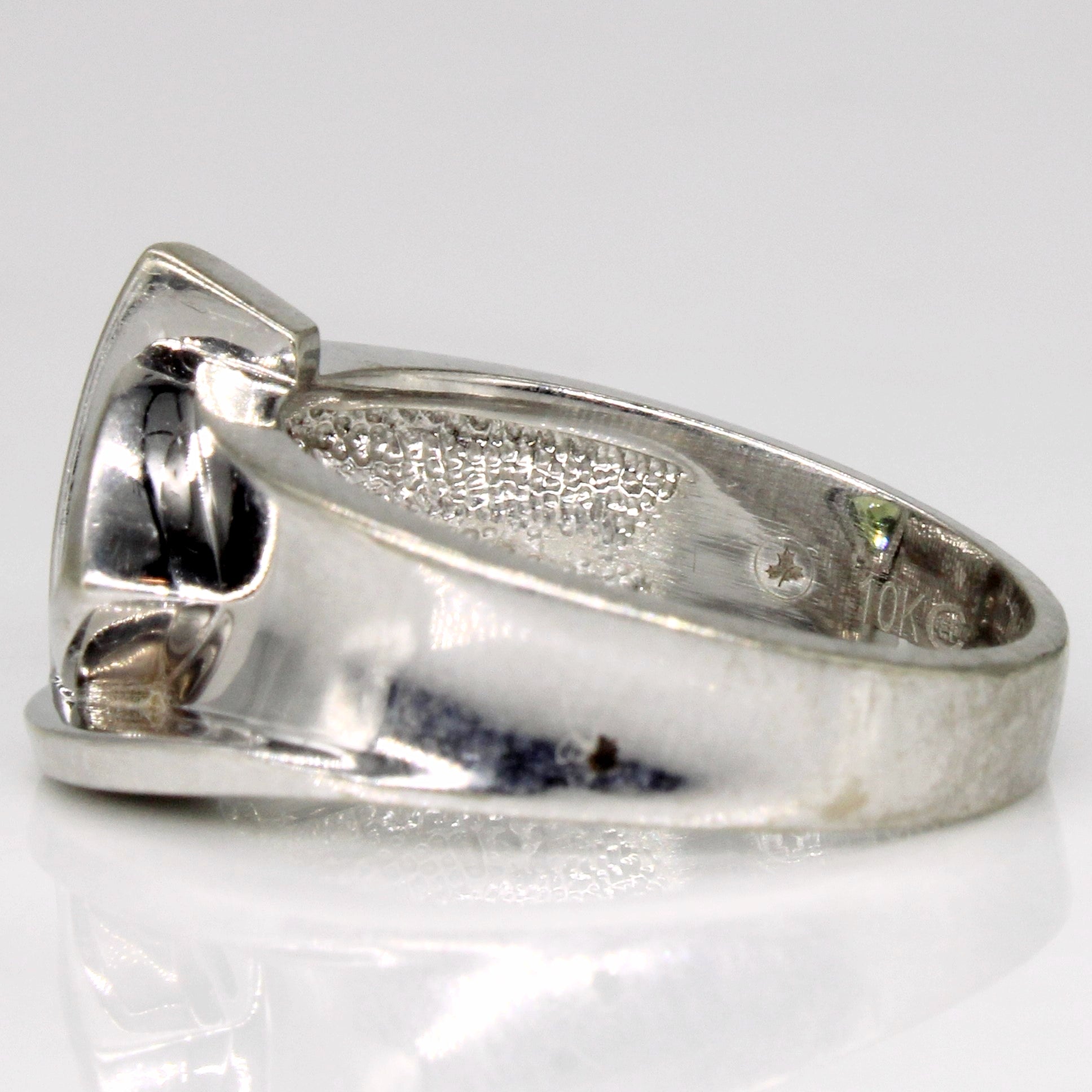 Peridot Cocktail Ring | 0.65ct | SZ 6.5 |