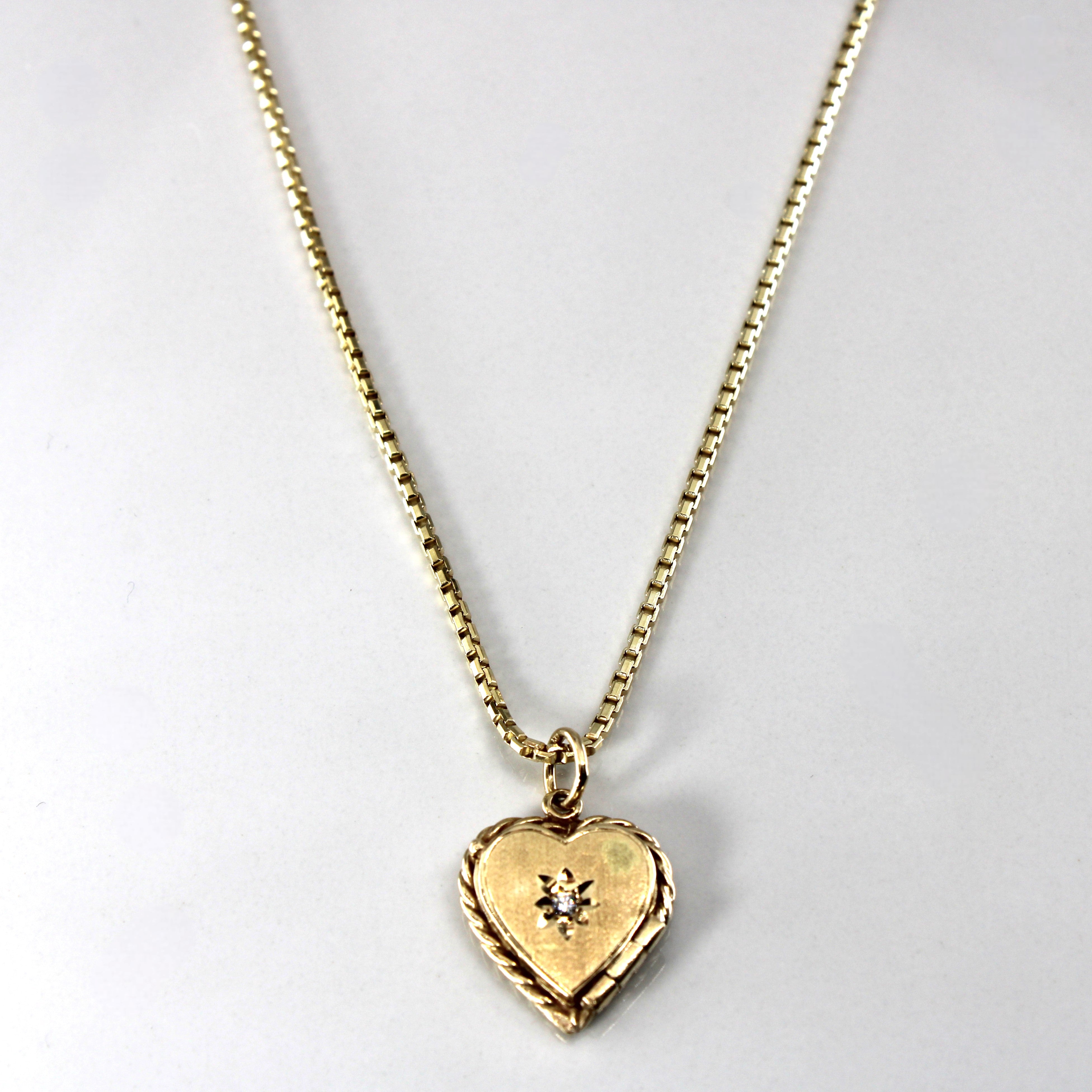 Collier médaillon cœur en diamant | 0,04 ct | 56 cm |