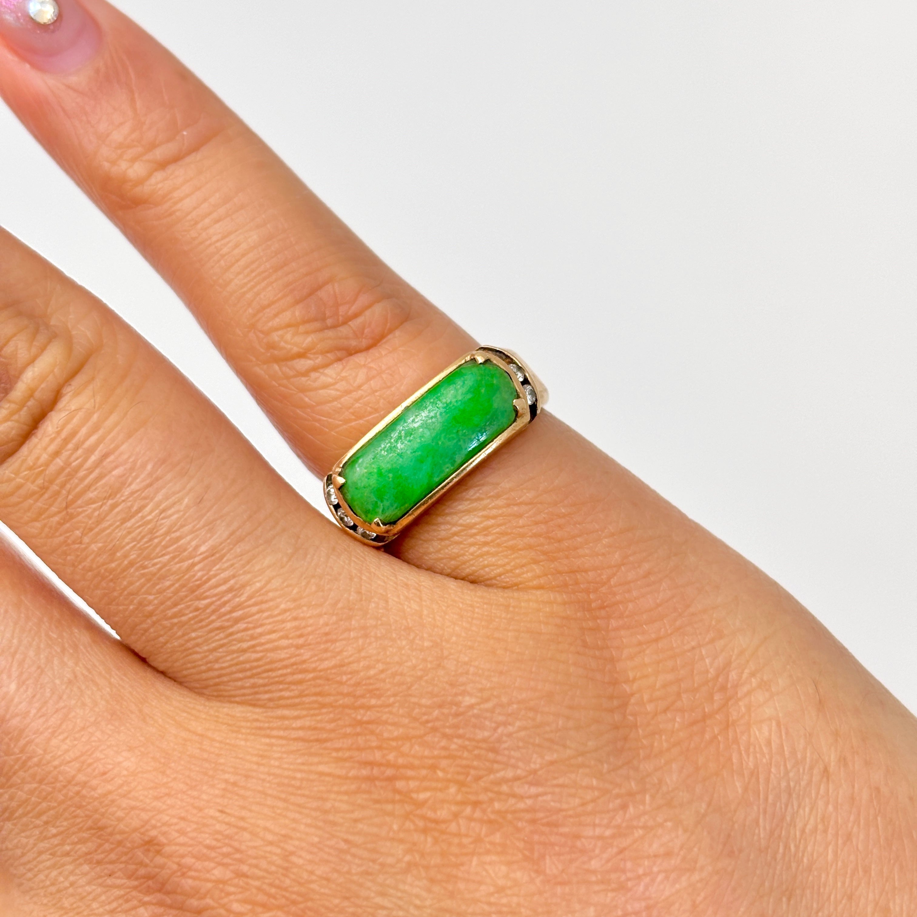 18k Yellow Gold Jade & Diamond Ring | 0.09ctw | SZ 5