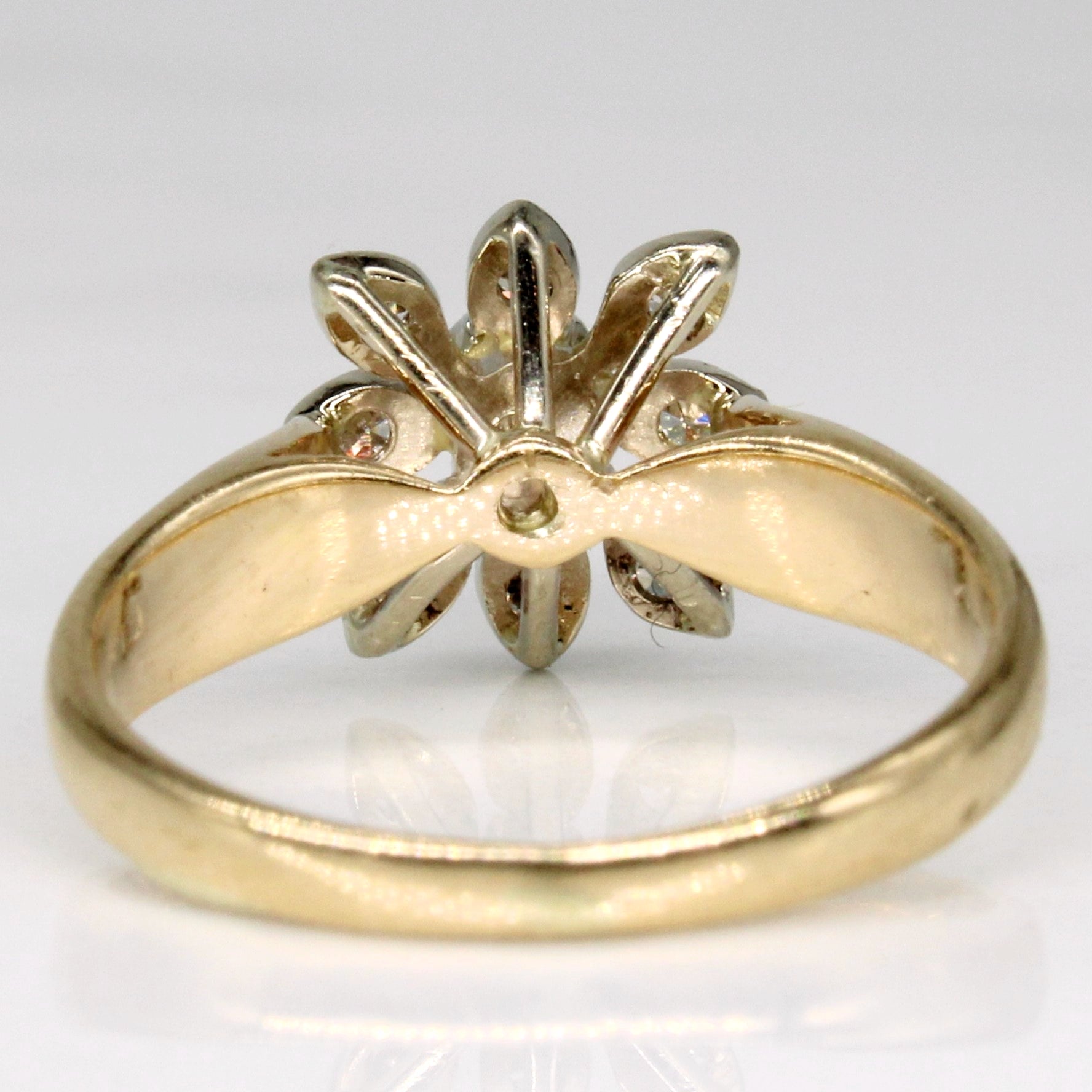Diamond Flower Ring | 0.16ctw | SZ 4.5 |