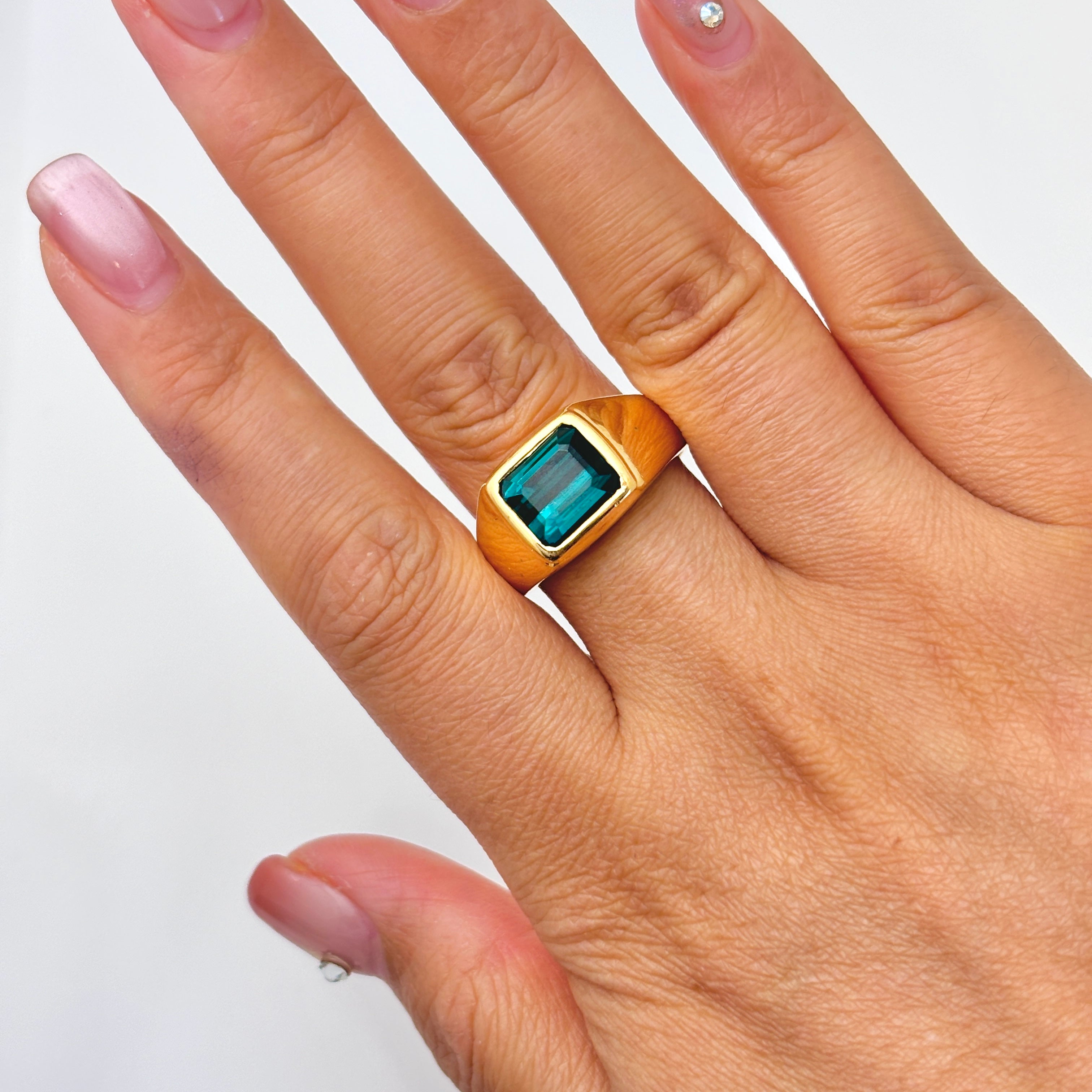 Bague en or jaune 22 carats et tourmaline verte | 4,24 ct | Taille 8,25
