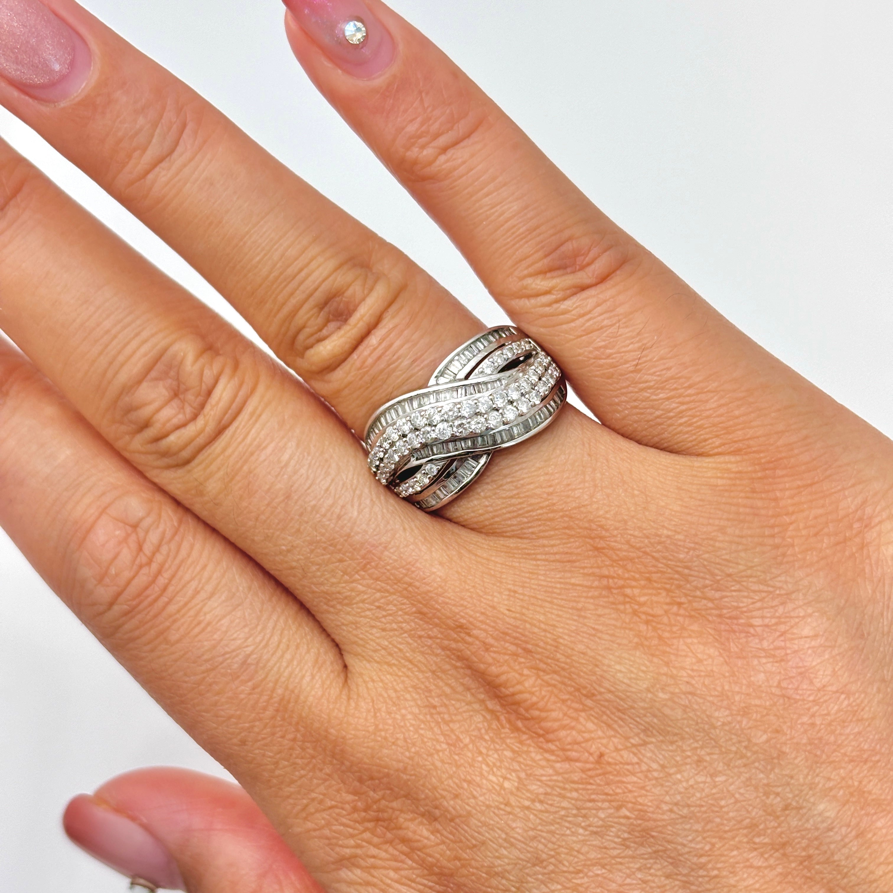 14k White Gold Cross Over Diamond Ring | 1.03ctw | SZ 8
