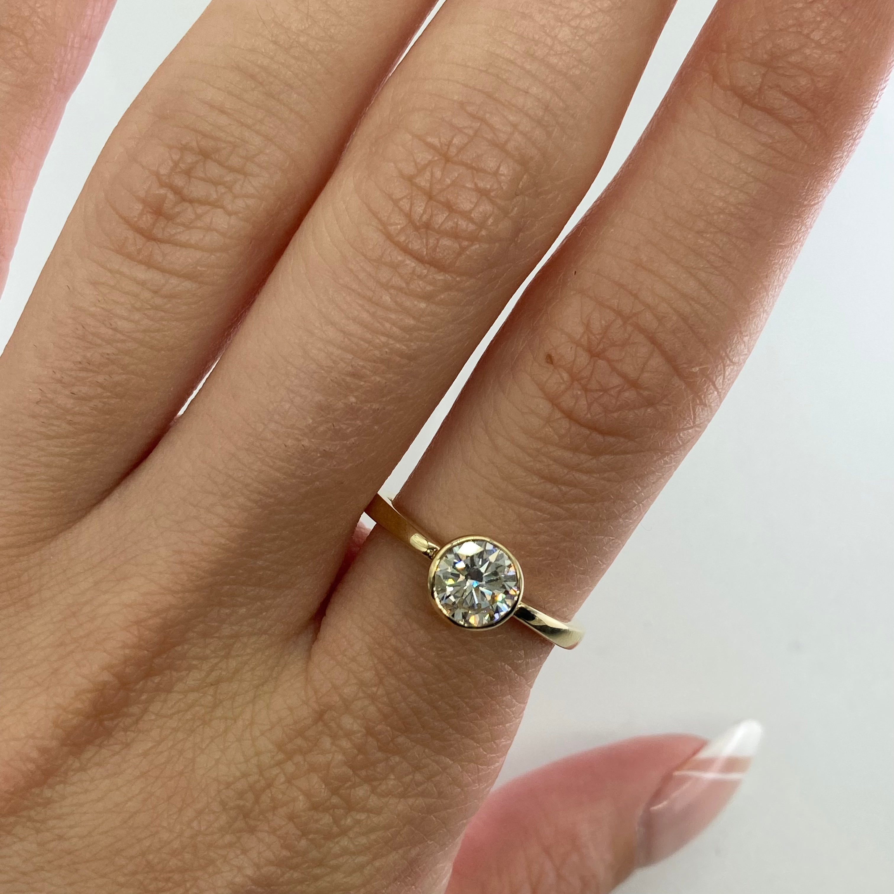 Solitaire serti clos de diamants canadiens « 100 façons » | 1,01 ct I1 I | Taille 7,25 |