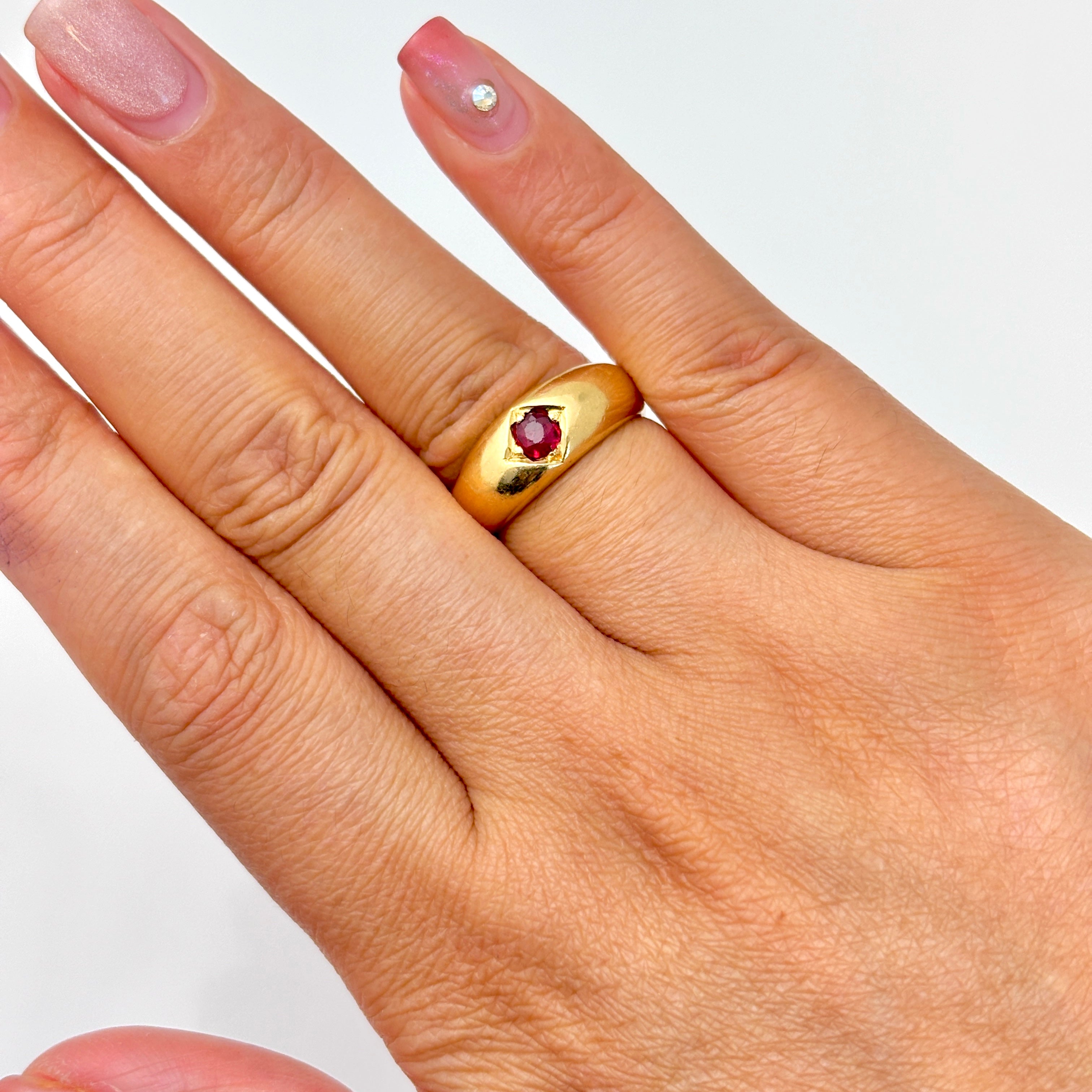 18k Yellow Gold Ruby Ring | 0.26ct | SZ 6