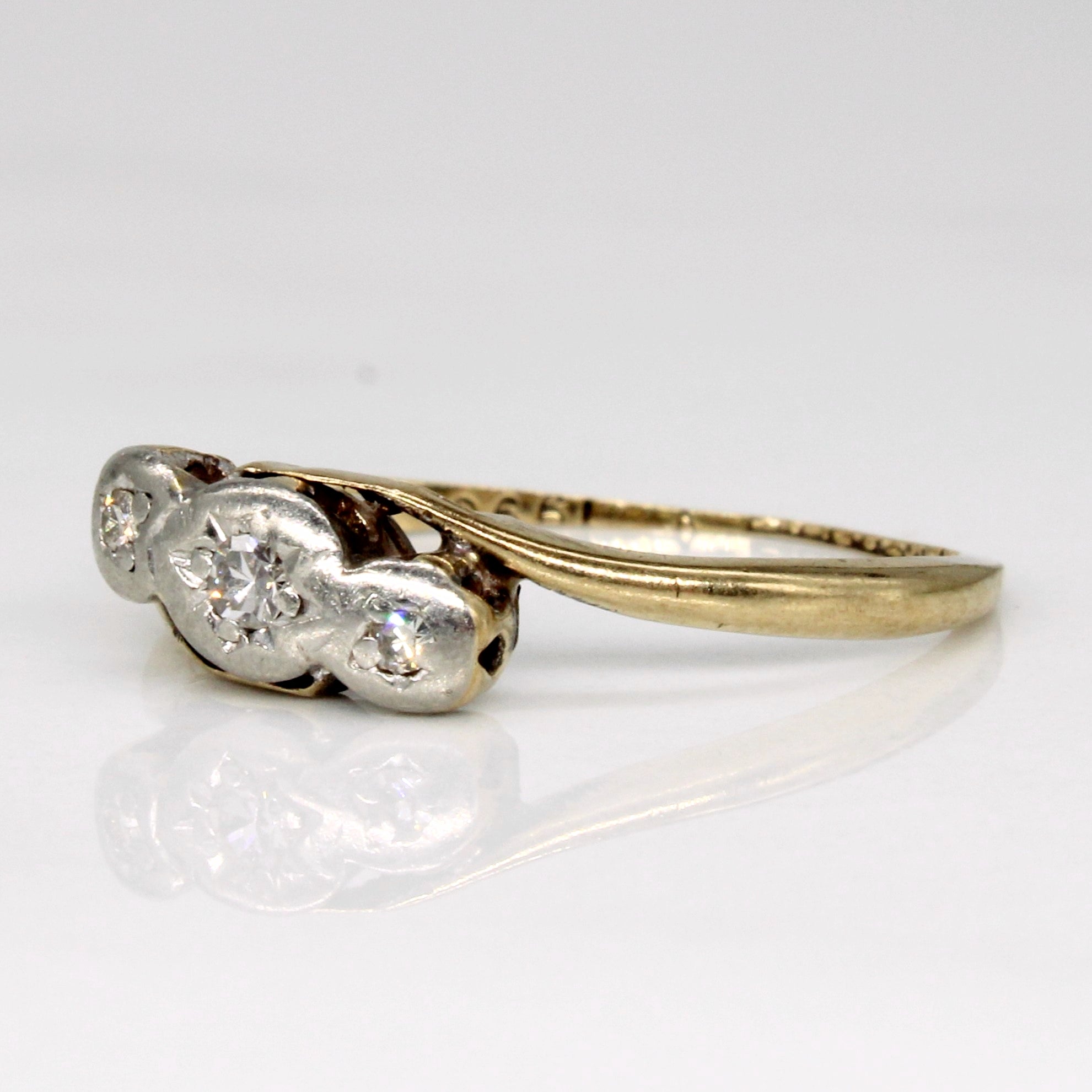 Illusion Set Diamond Ring | 0.05ctw | SZ 6.5 |