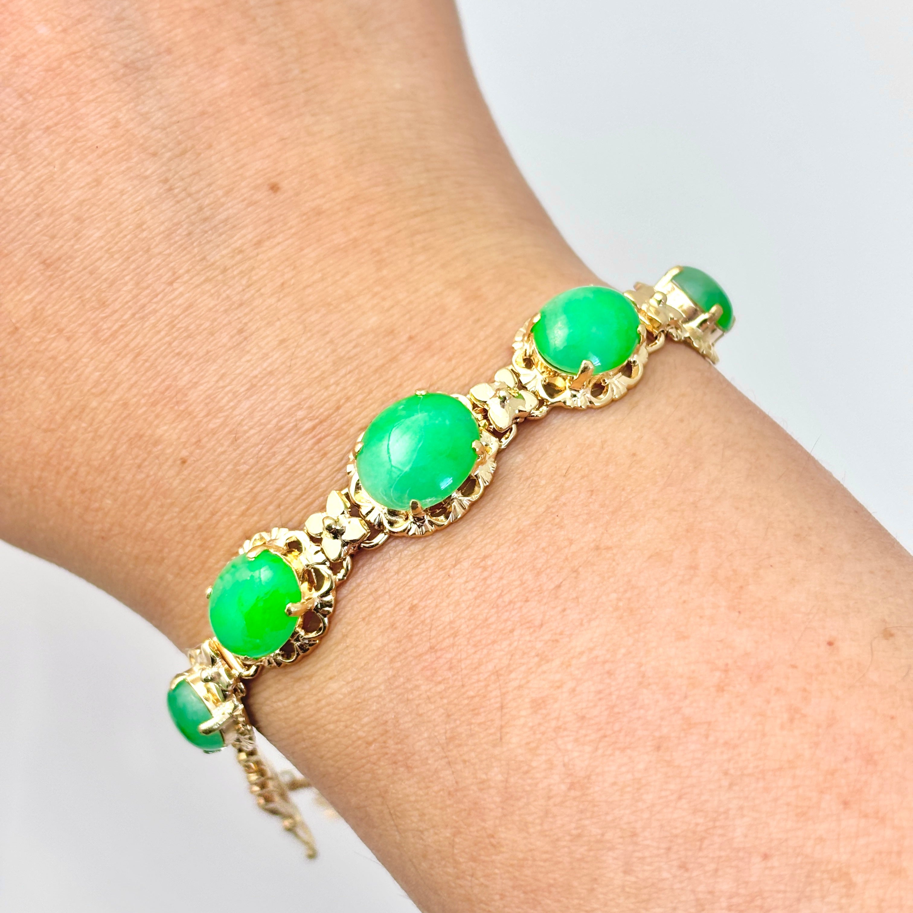 18k Yellow Gold Jade Bracelet | 6.5"