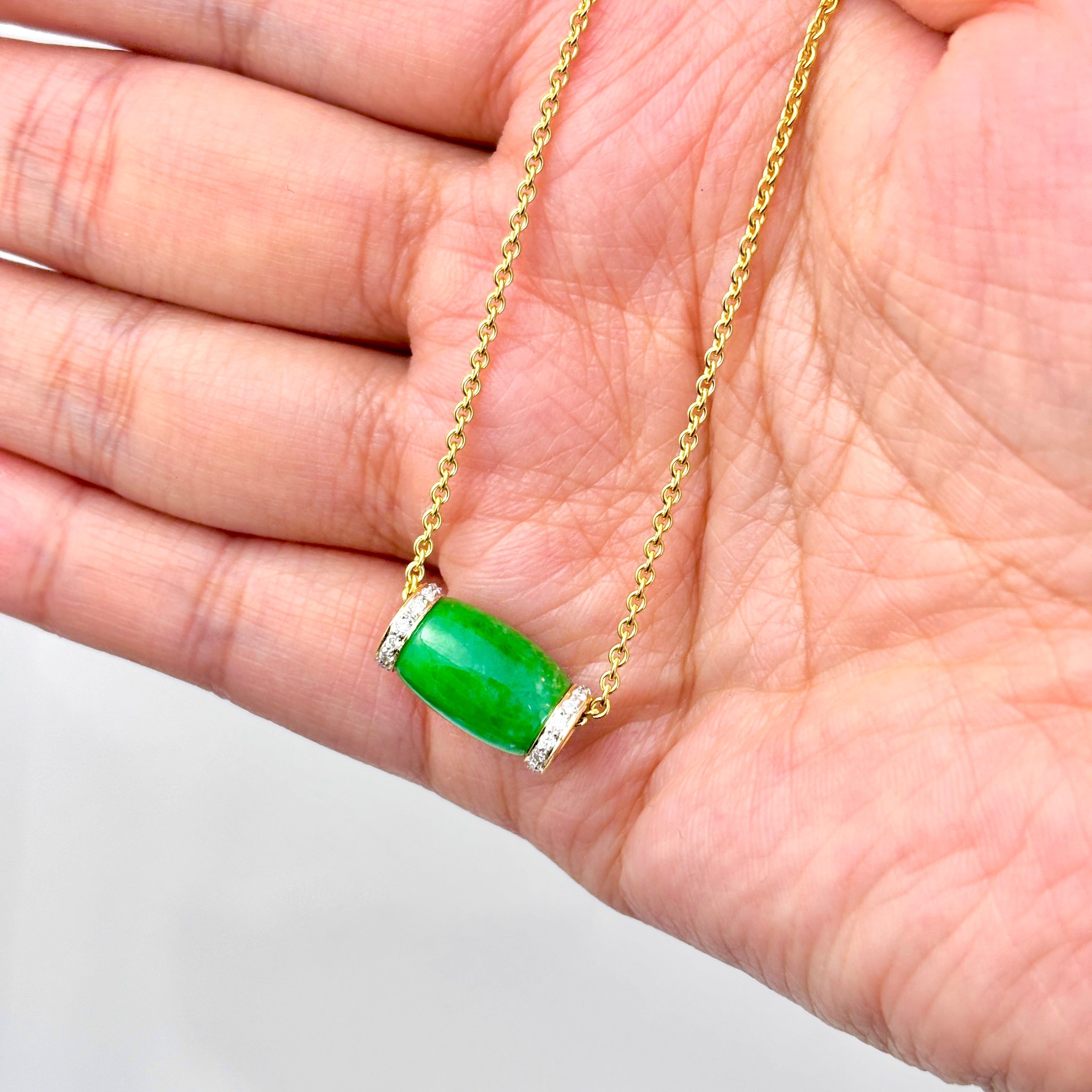 18k Yellow Gold Jade and Diamond Necklace | 12x8.7x8.7mm, 0.22ctw | 18"