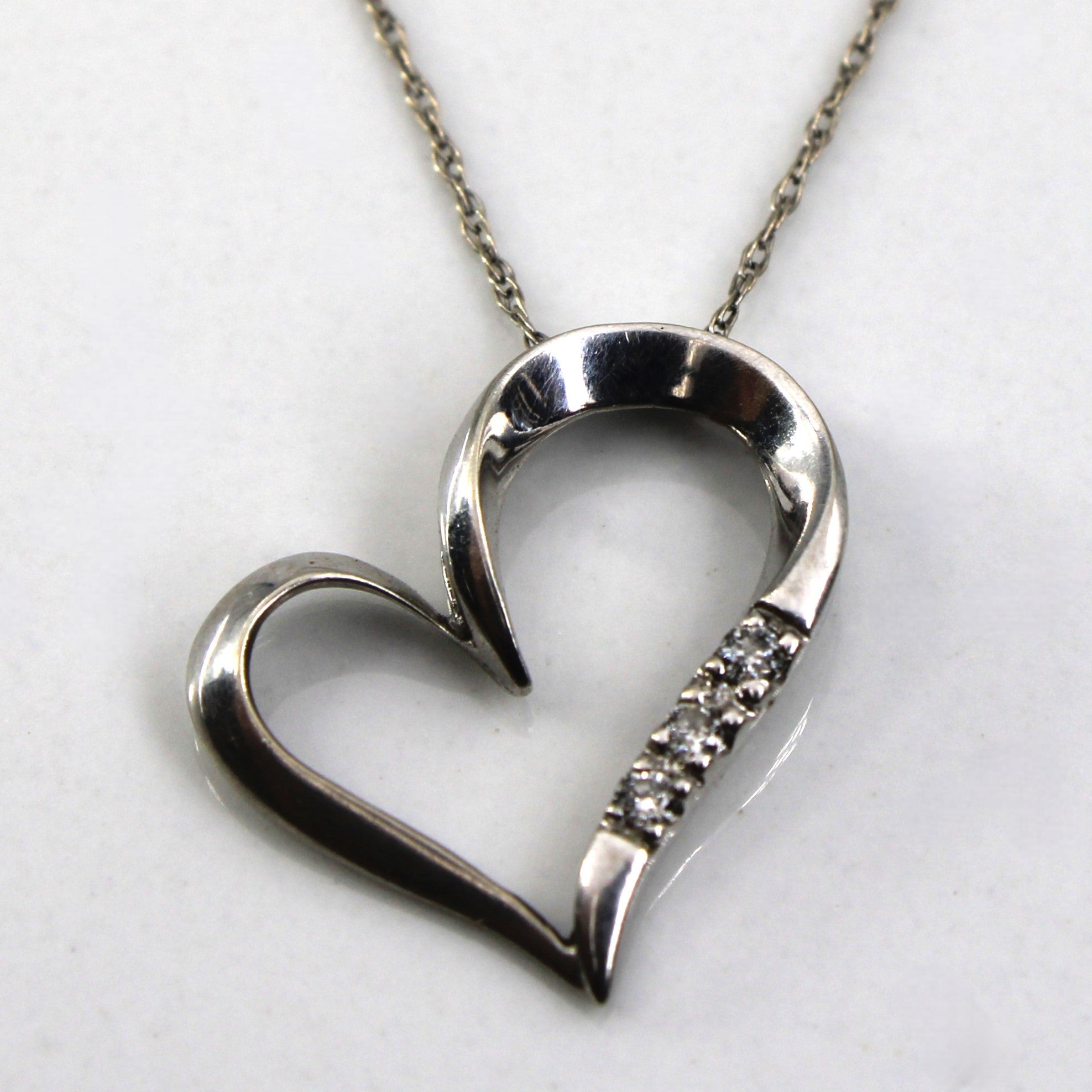 Collier pendentif cœur en diamant | 0,03 ct | 48 cm |