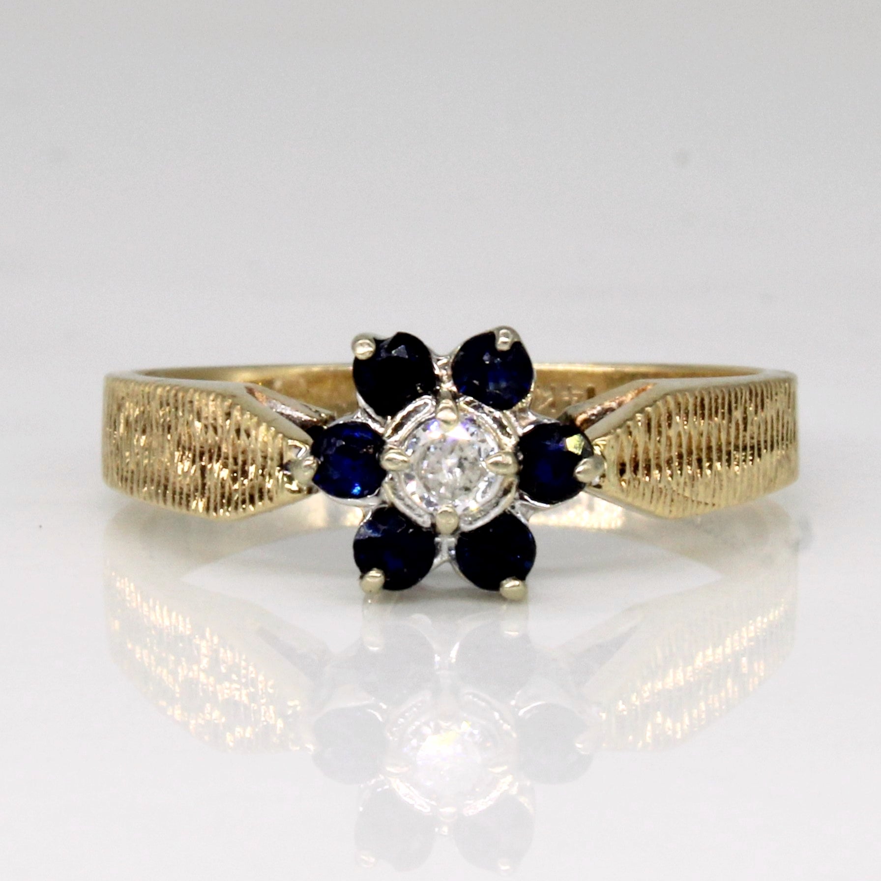 Sapphire & Diamond Ring | 0.24ctw, 0.06ct | SZ 8 |