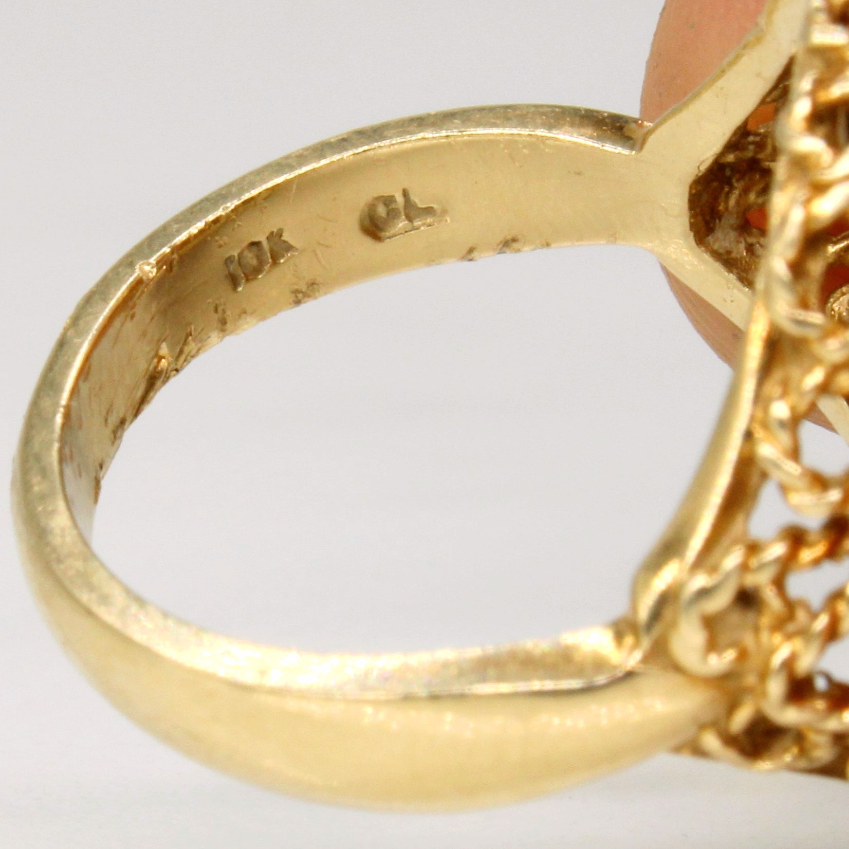 Sea Shell Cameo Cocktail Ring | 4.80ct | SZ 6.5 |