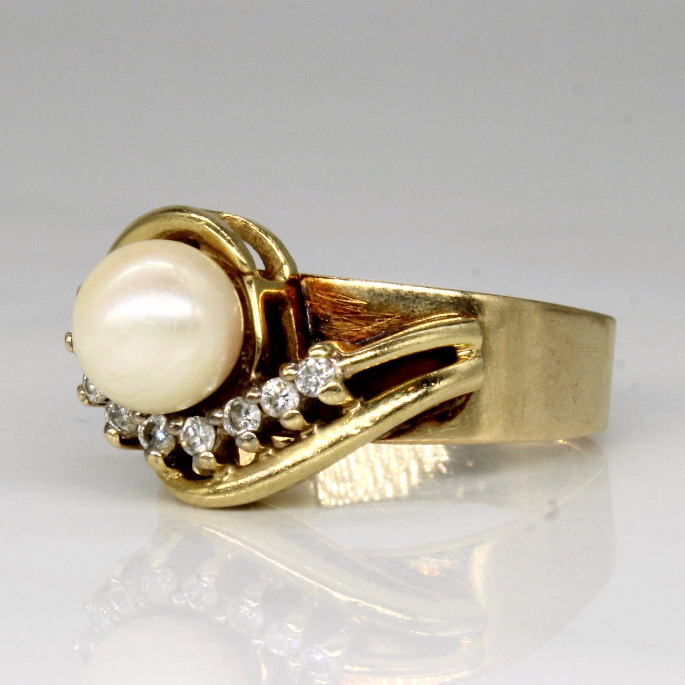 Diamond & Pearl Cocktail Ring | 0.14ctw | SZ 5.75 |
