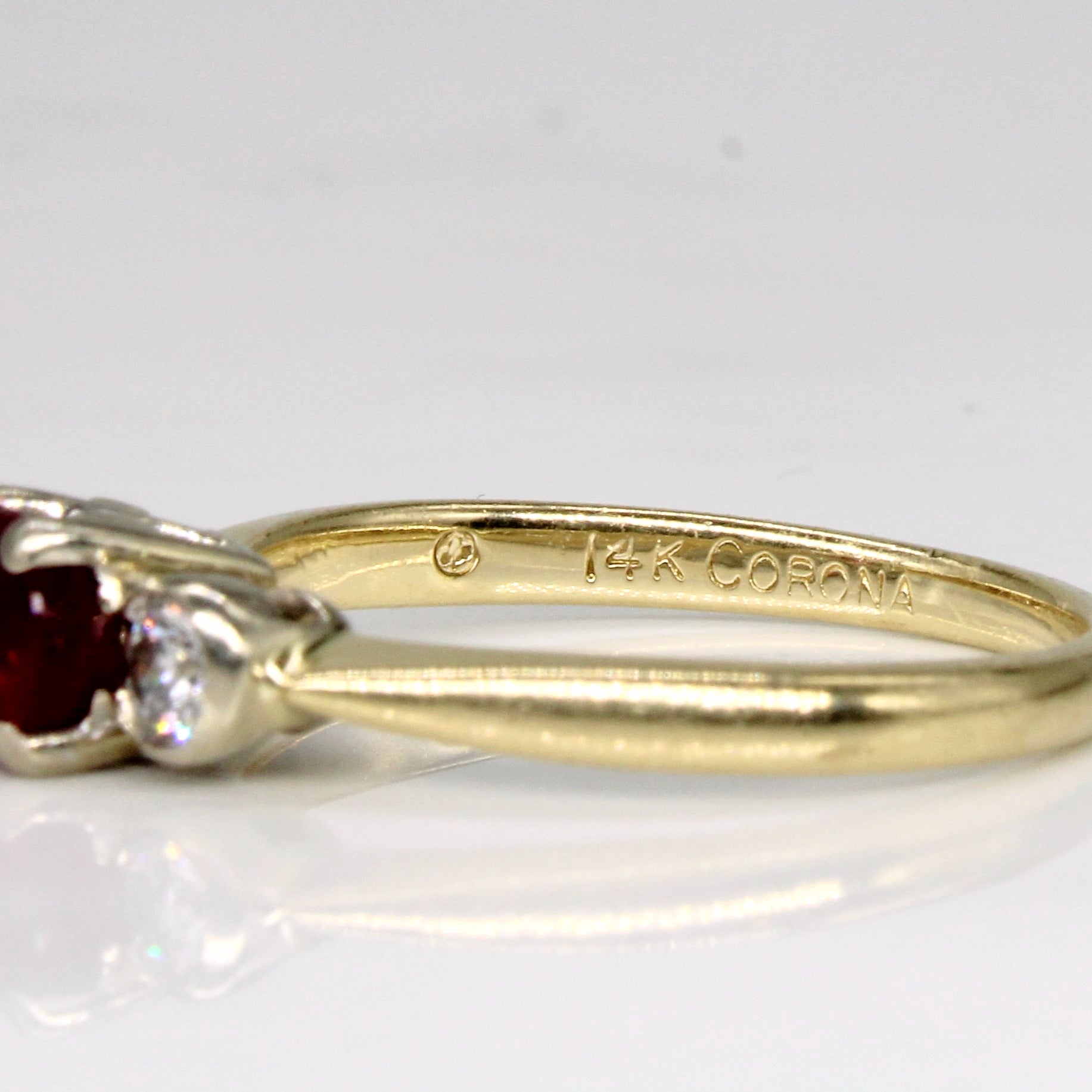 Bague multi-pierres | 0,57 ct | Taille 6,25 |