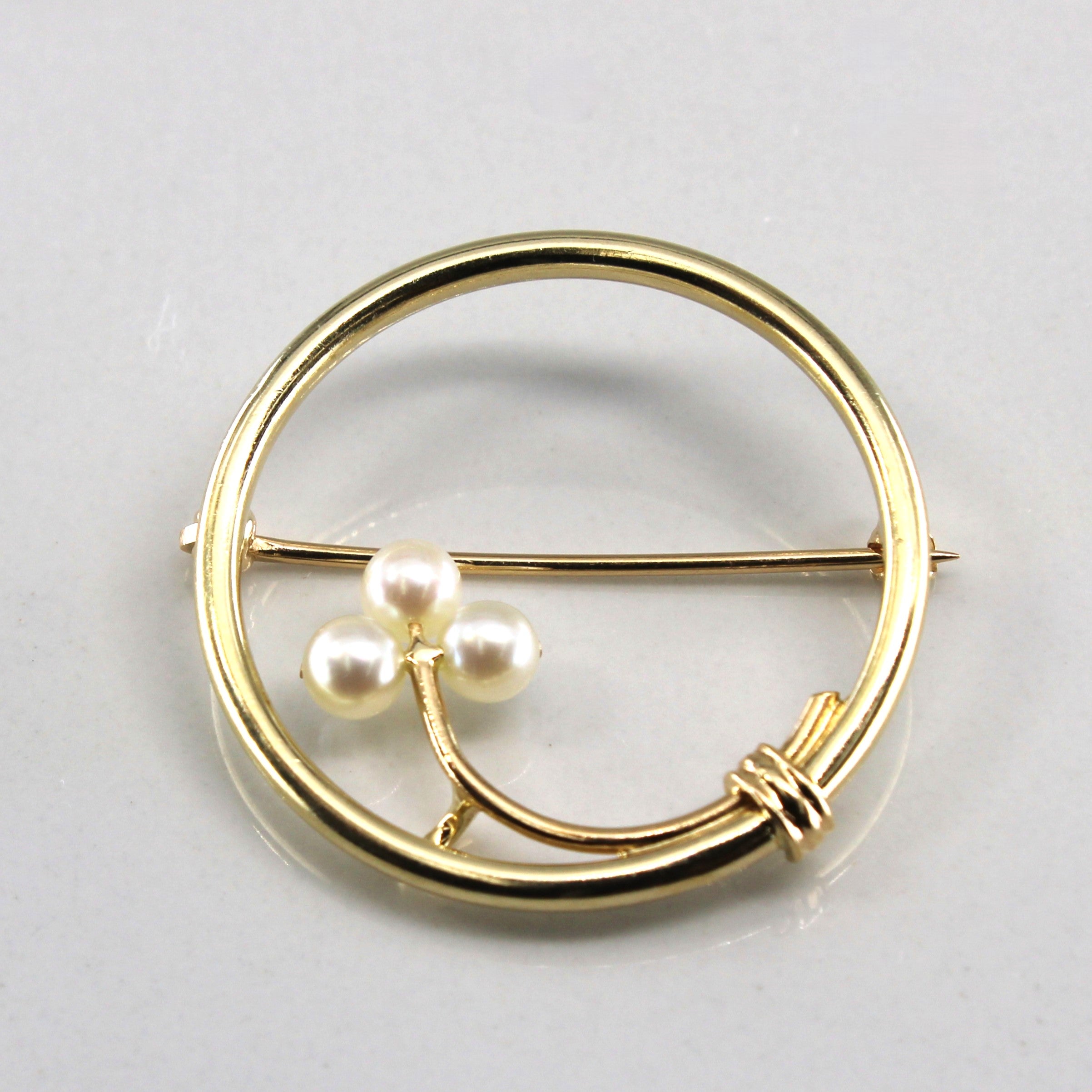 Gold Brooch with Pearls