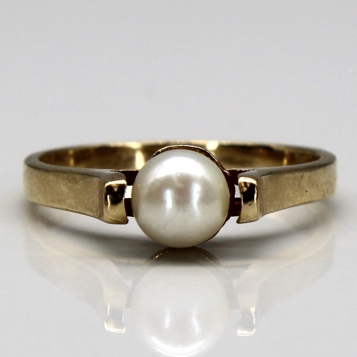 Tension Set Pearl Ring | SZ 5.75 |