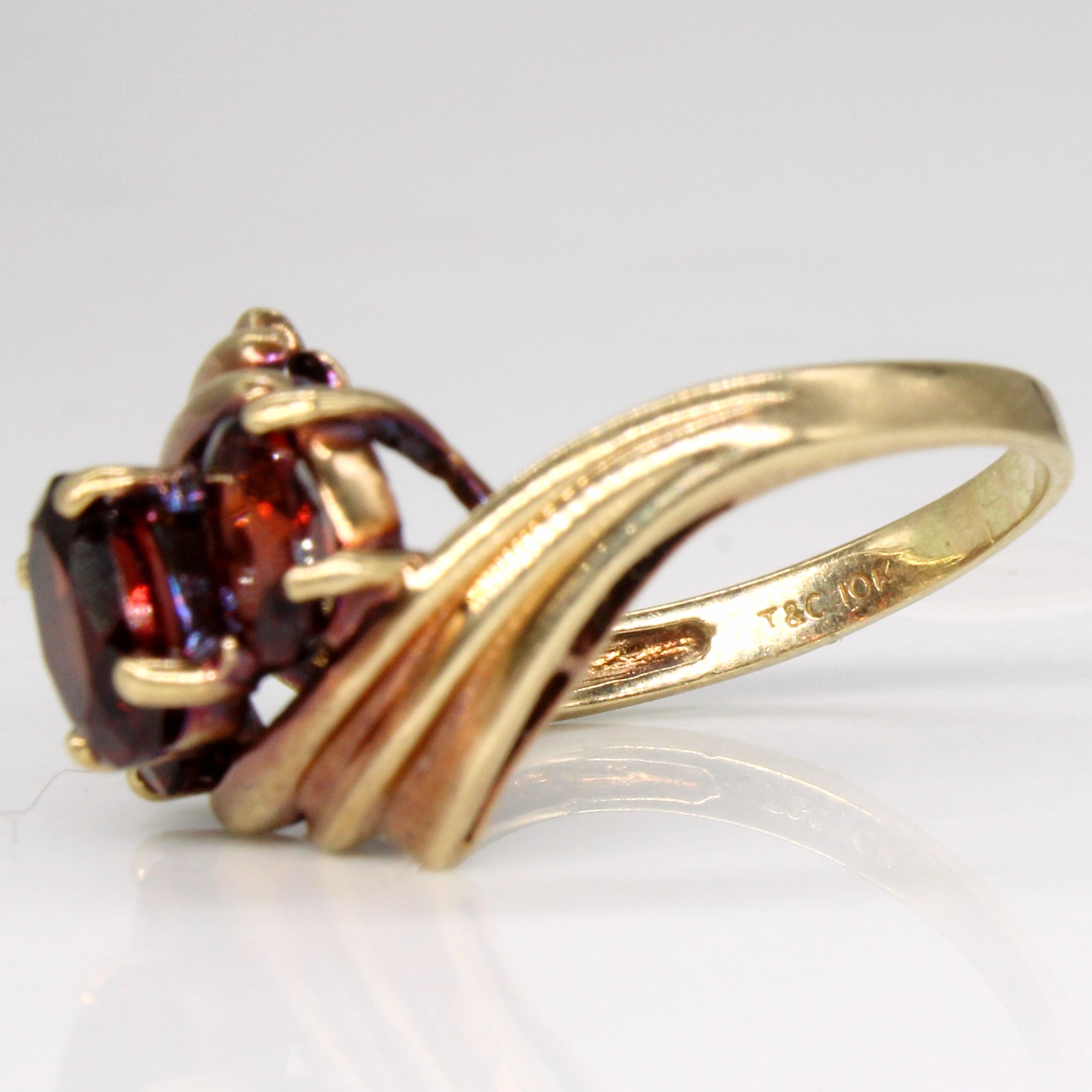 Three Stone Garnet Ring | 2.10ctw | SZ 6 |