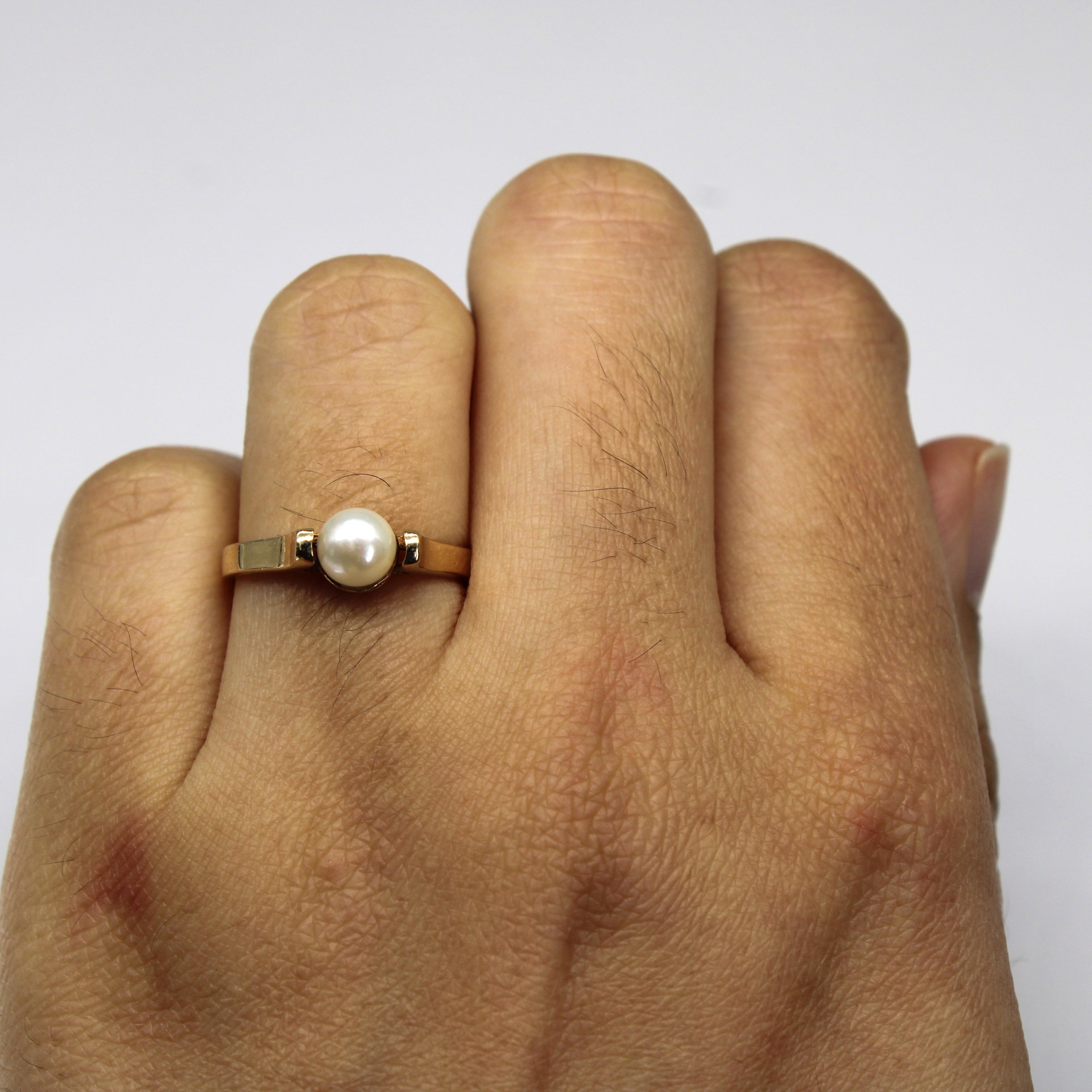 Tension Set Pearl Ring | SZ 5.75 |
