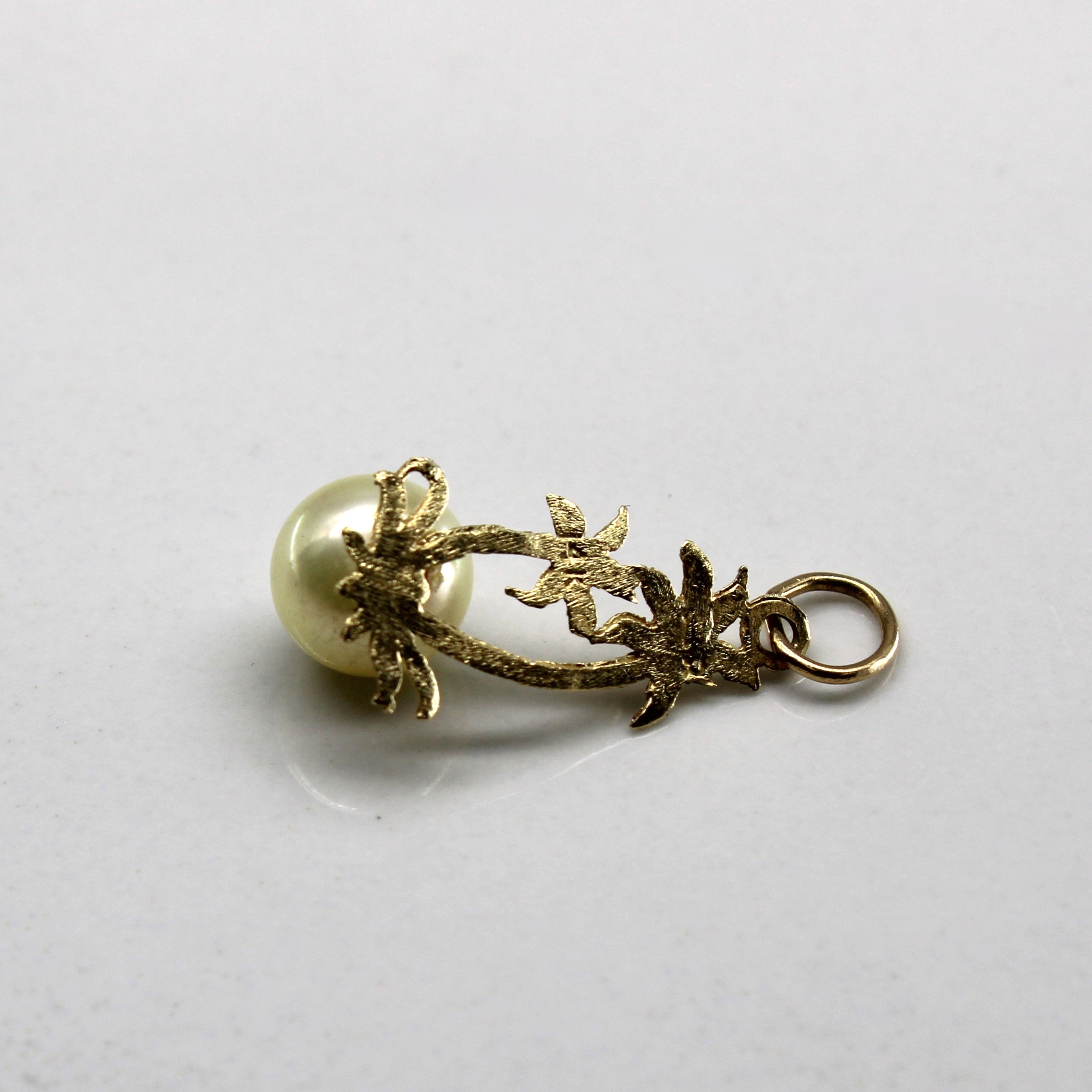 14k Gold Pearl Yellow Gold Pendant