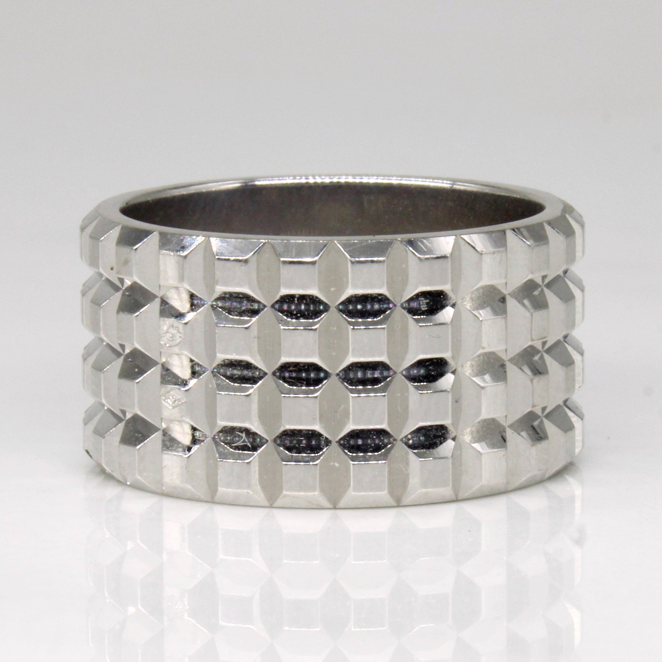 18k White Gold Band | SZ 7.75 |