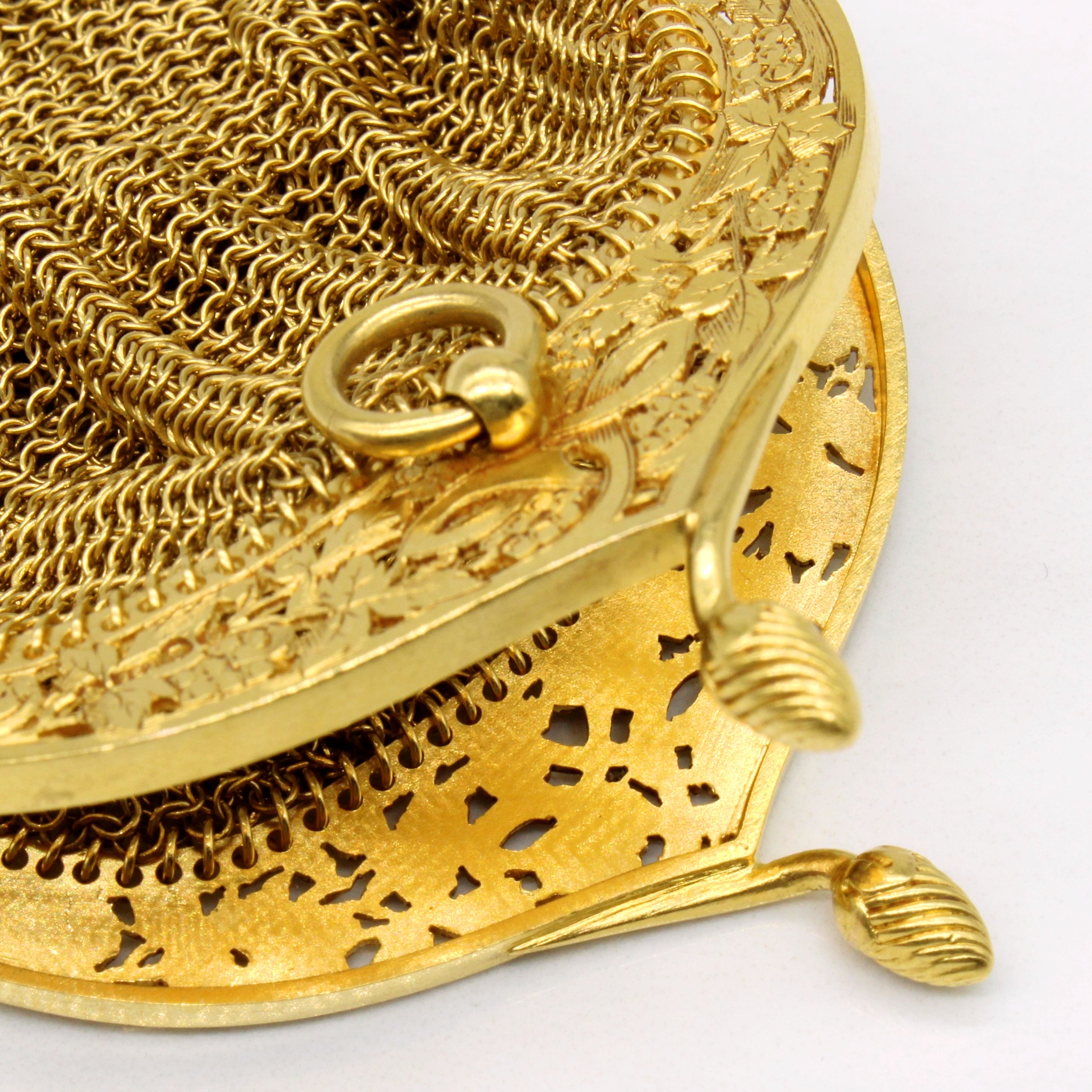 Victorian 15k Yellow Gold Change Purse with Leaf and Grape Motif and Acorn Clasp | 47.5g