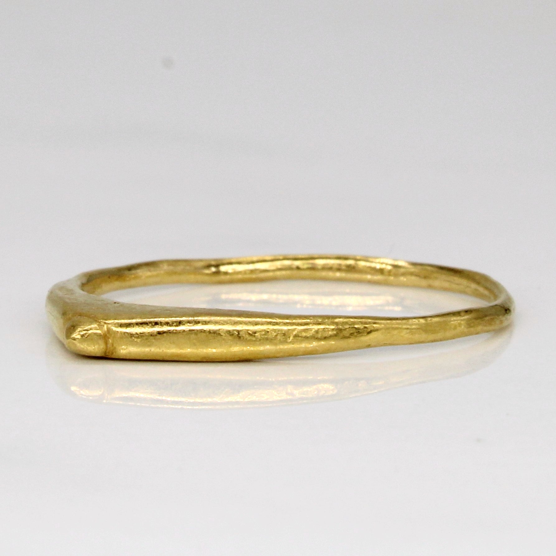 14th-16th Century 23k Yellow Gold Stirrup Ring | SZ 6.75 |