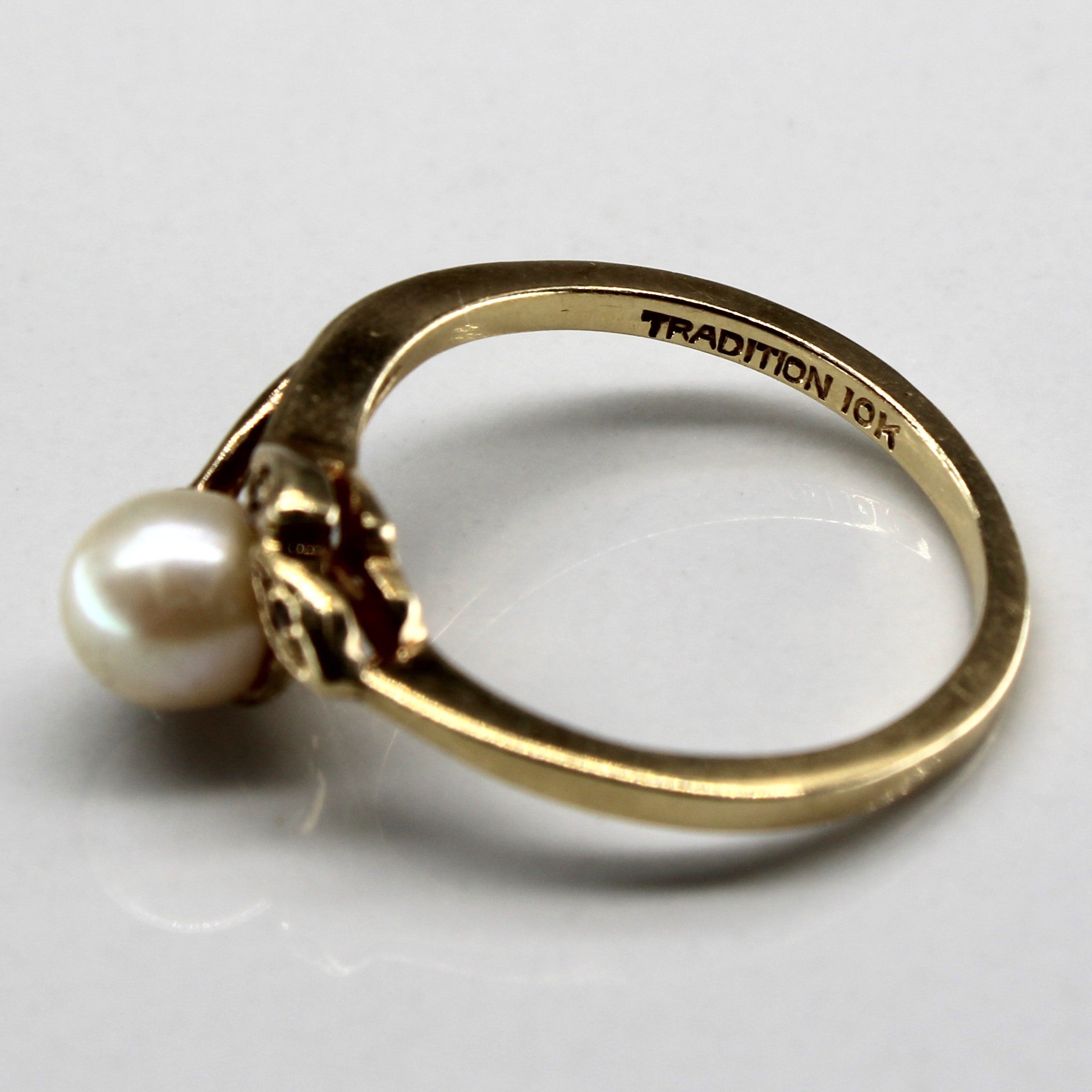 Bypass Pearl & Diamond Ring | 0.02ctw | SZ 5.75 |