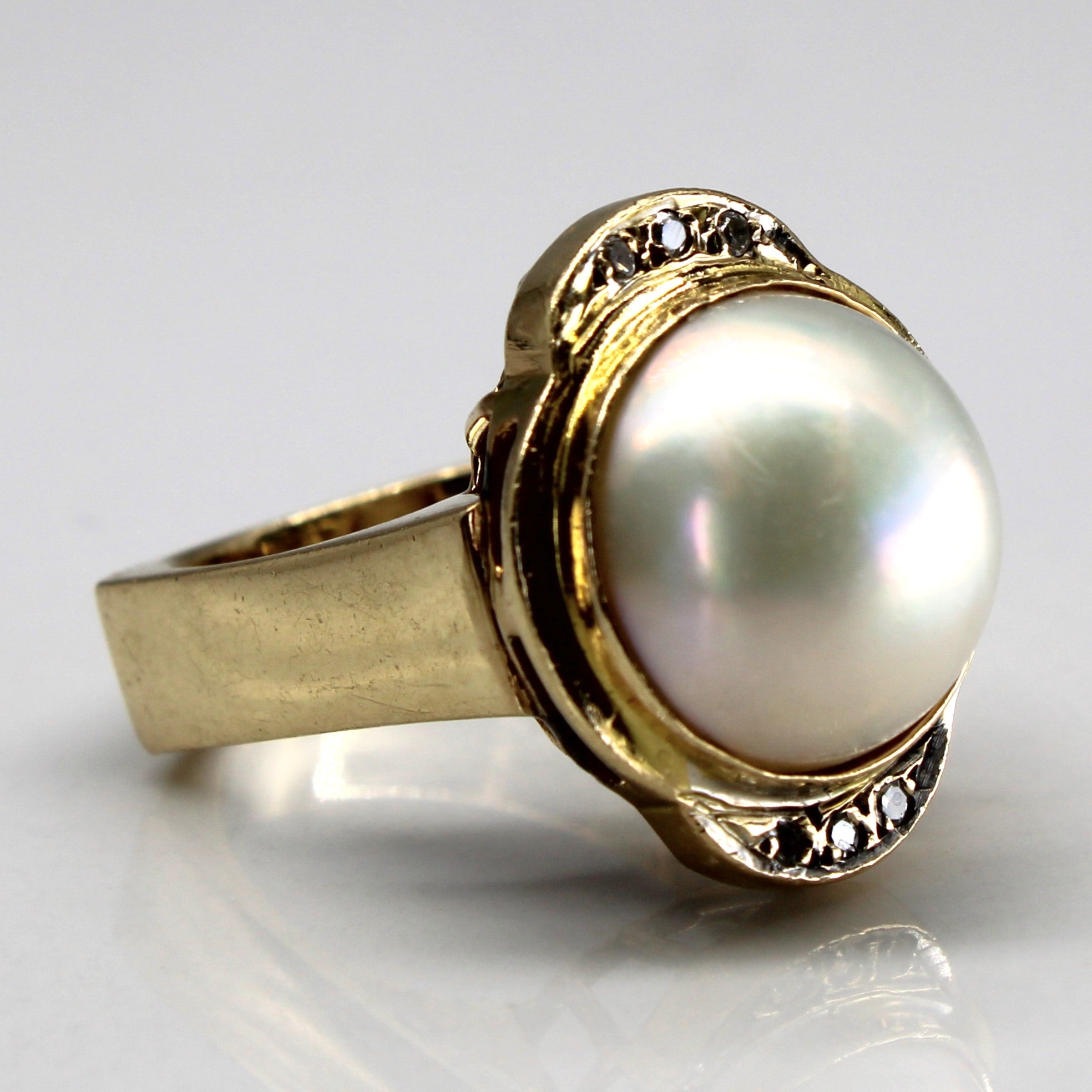 Bezel Set Pearl & Diamond Dome Ring | 0.06ctw | SZ 5.5 |