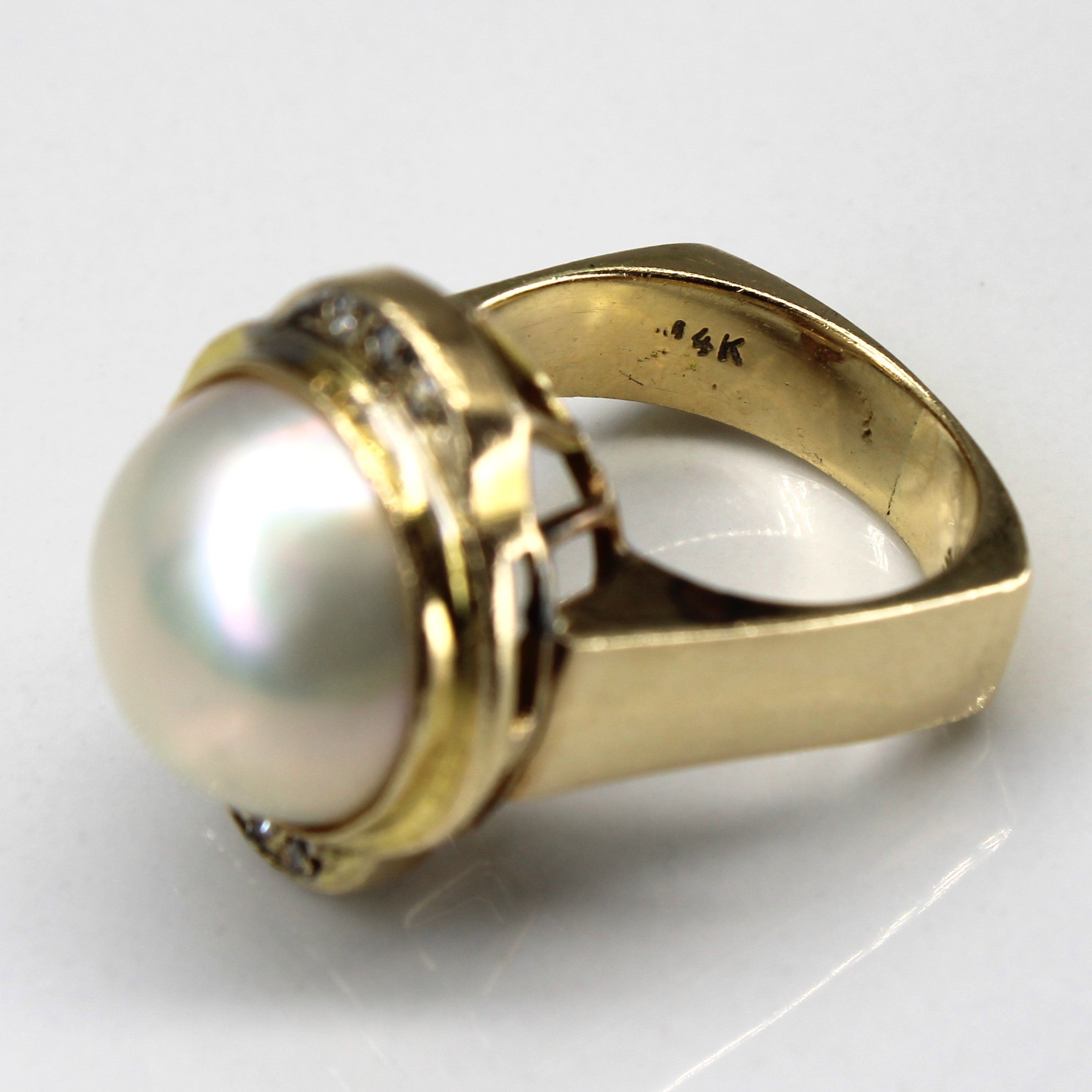 Bezel Set Pearl & Diamond Dome Ring | 0.06ctw | SZ 5.5 |