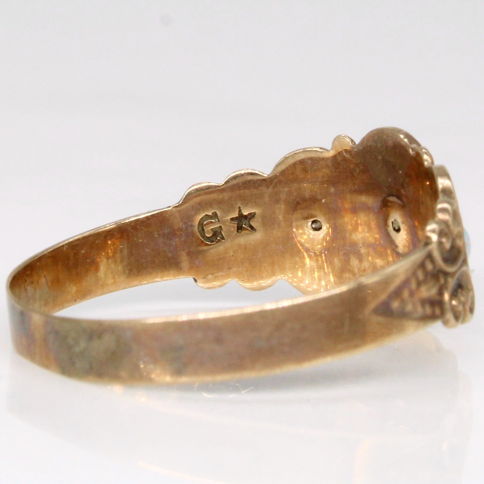 Antique 8k Signet Starbust Opal Ring | 0.10ctw | SZ 8 |