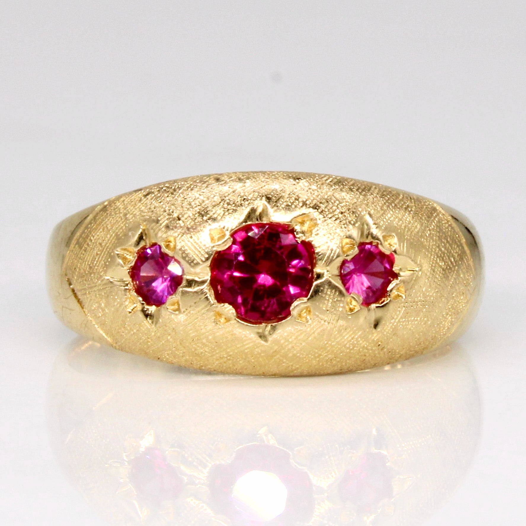 1965 Swedish Hallmarked 18k Starburst Set Synthetic Ruby Ring | 0.45ctw | SZ 6.5 |