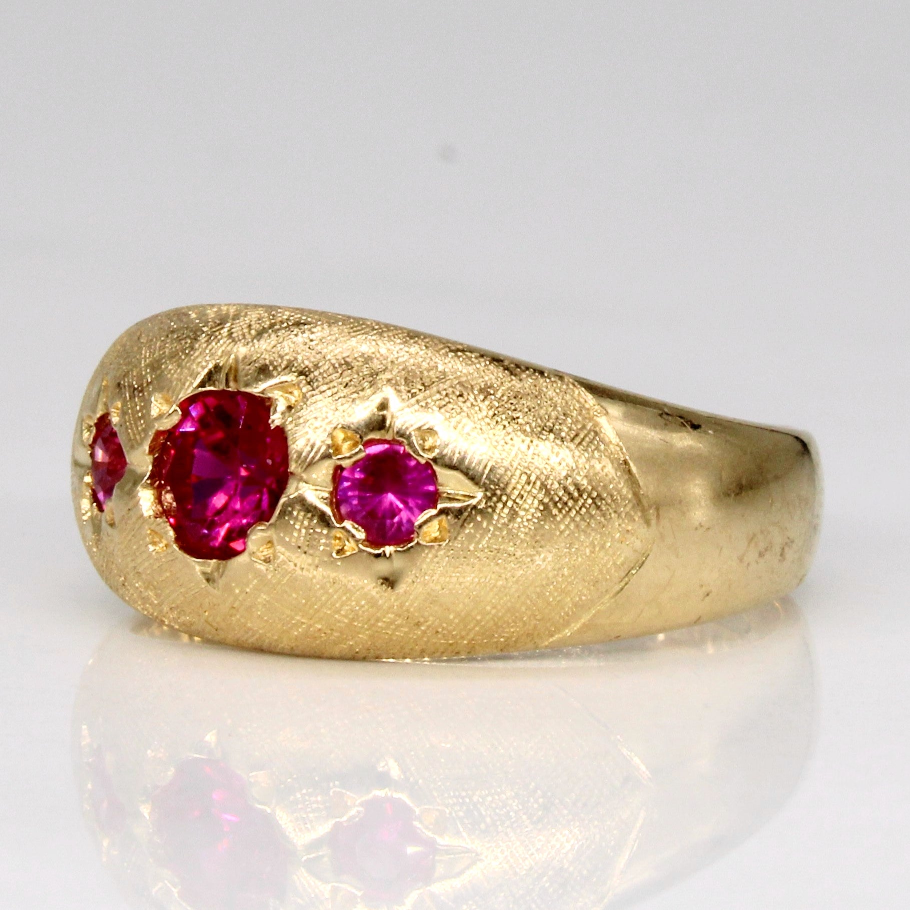 1965 Swedish Hallmarked 18k Starburst Set Synthetic Ruby Ring | 0.45ctw | SZ 6.5 |