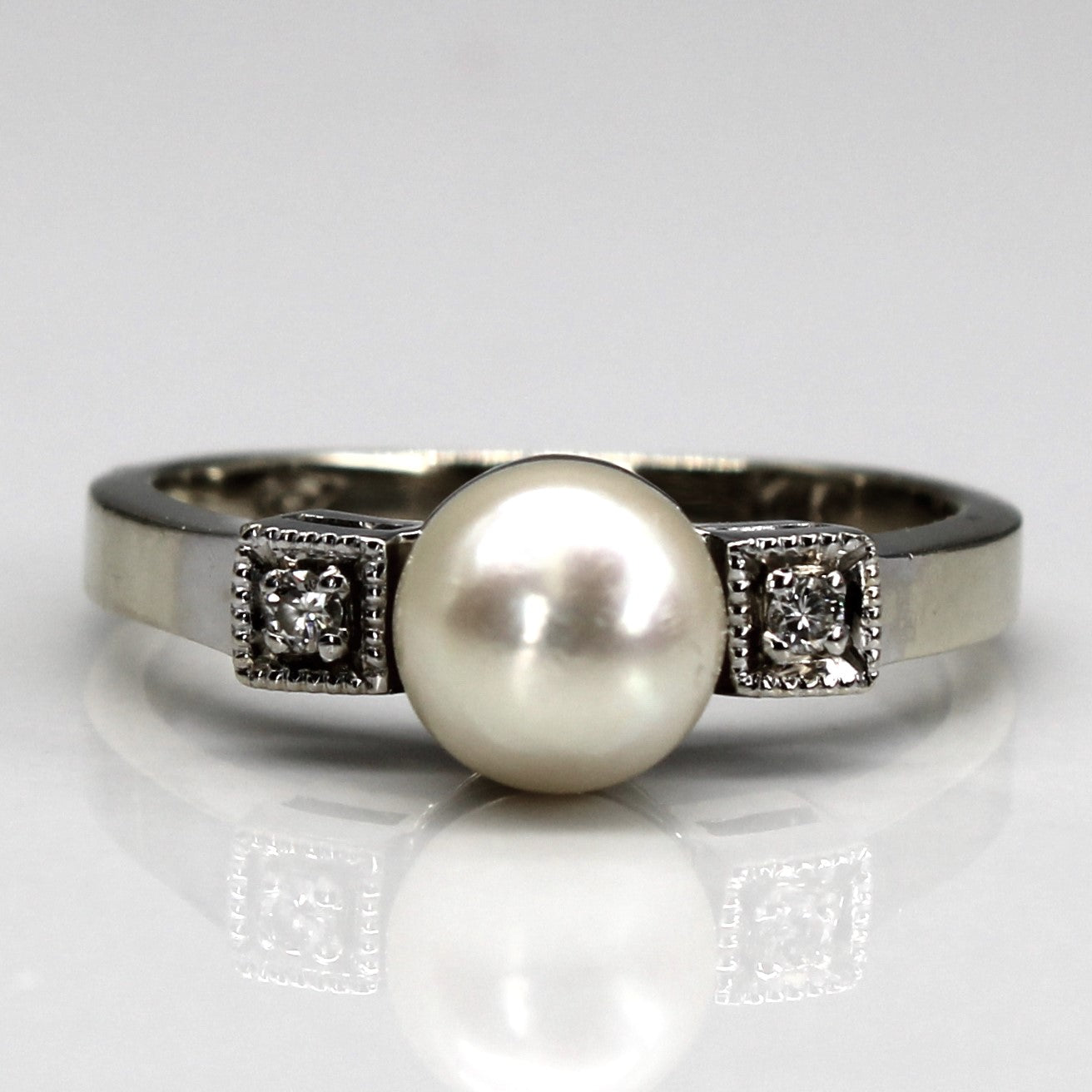 Three Stone Pearl & Diamond Ring | 0.03ctw | SZ 4.75 |