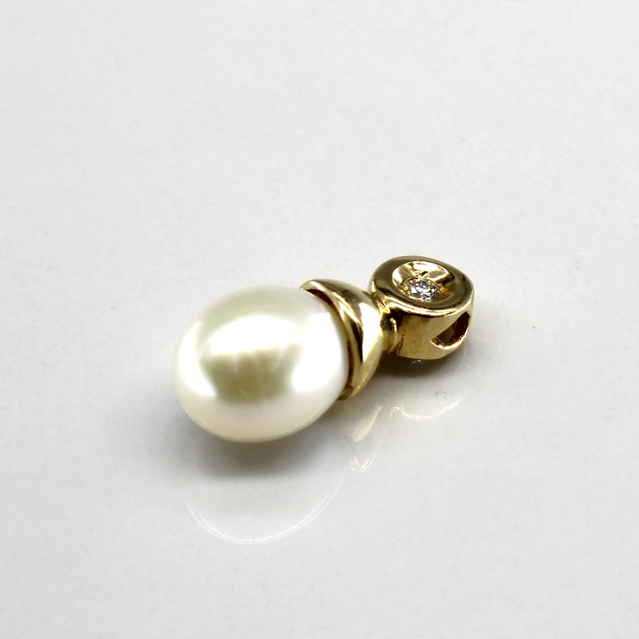 Pearl & Diamond Drop Pendant | 0.03ct |