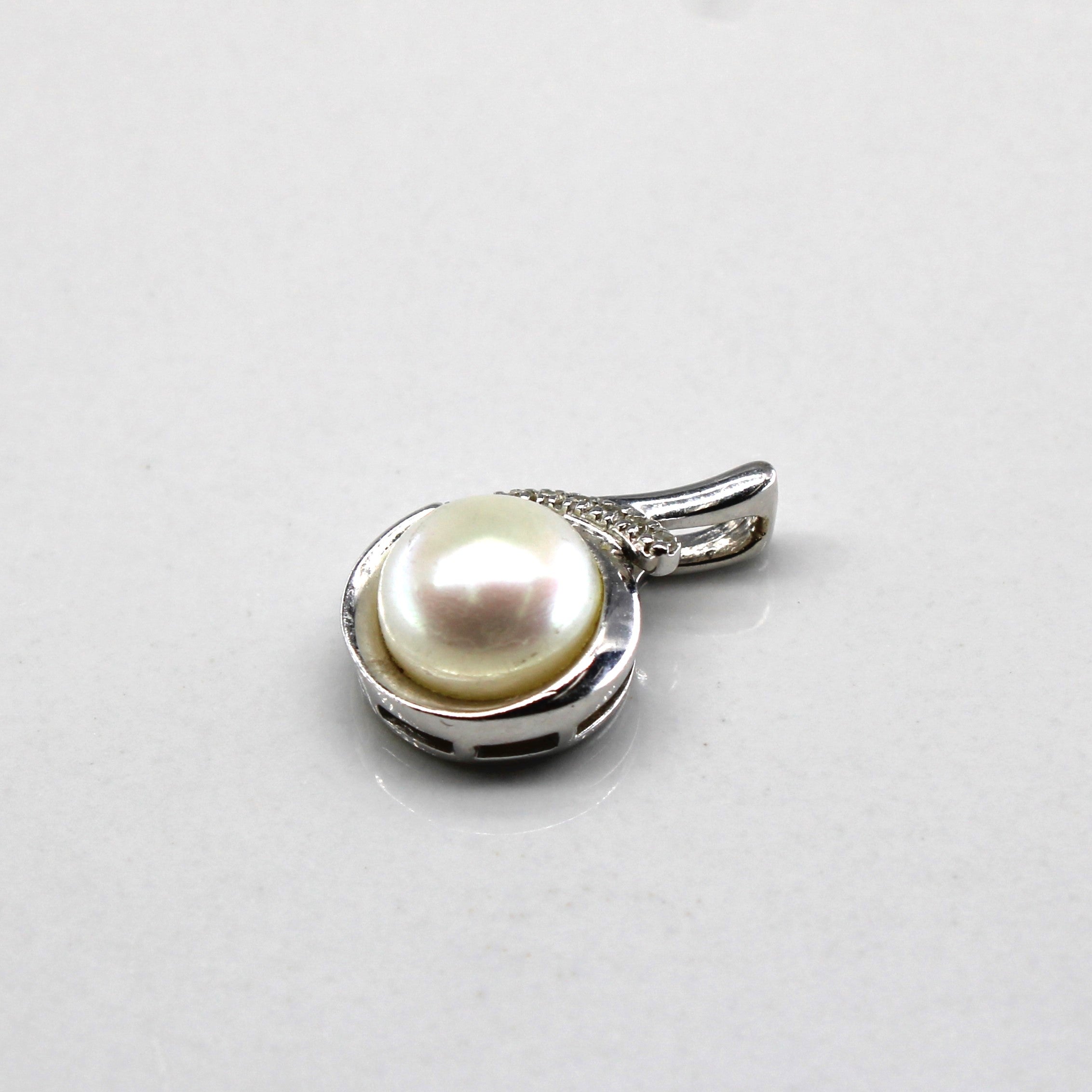 Pearl & Diamond Pendant | 0.02ctw |