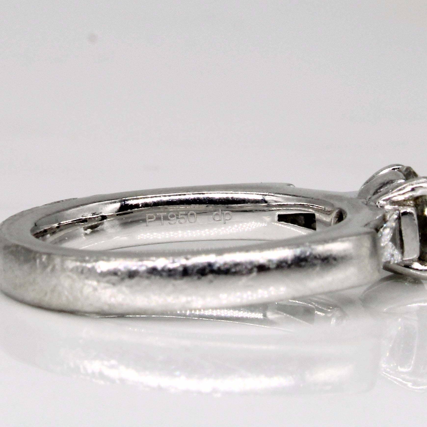 Diamond Engagement Ring | 0.82ct, 0.32ctw VS1 F | SZ 5.75 |