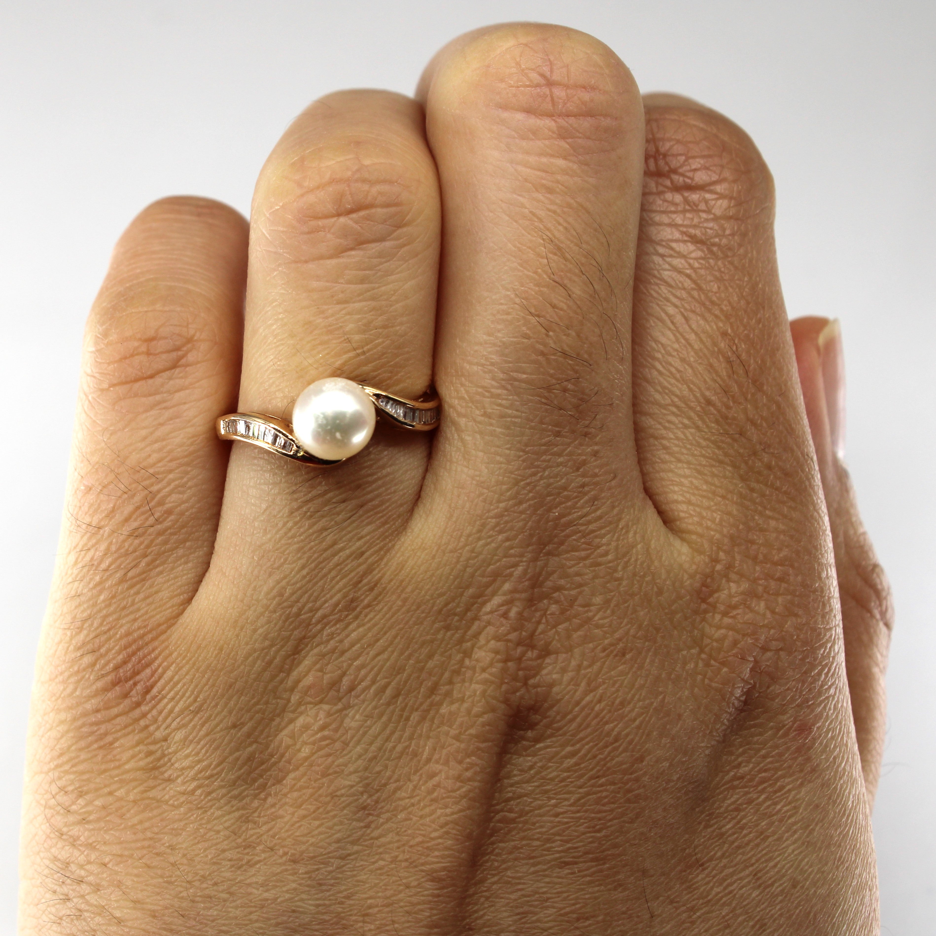 Bypass Pearl & Diamond Ring | 0.17ctw | SZ 6 |