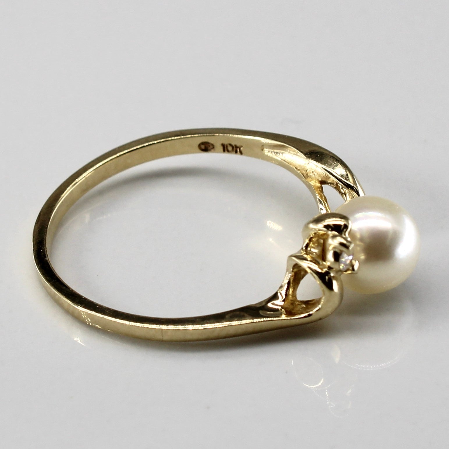 Bague perle et diamant décalés | 0,02 ct | Taille 7 |