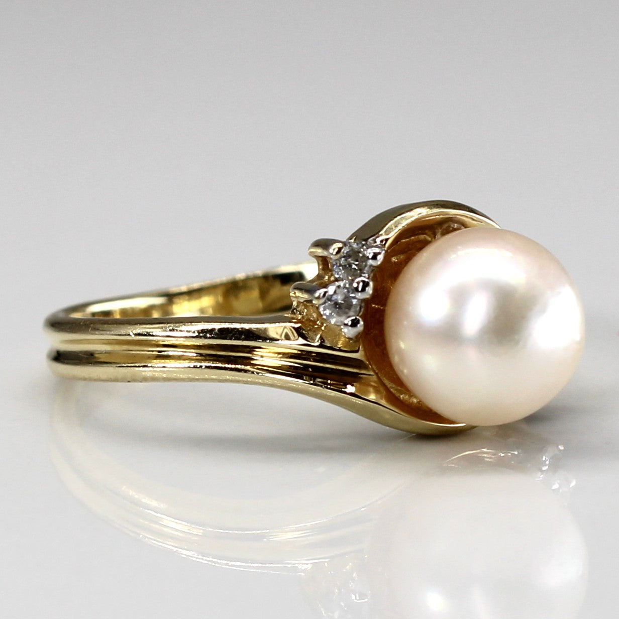 Bypass Pearl & Diamond Ring | 0.04ctw | SZ 5.75 |