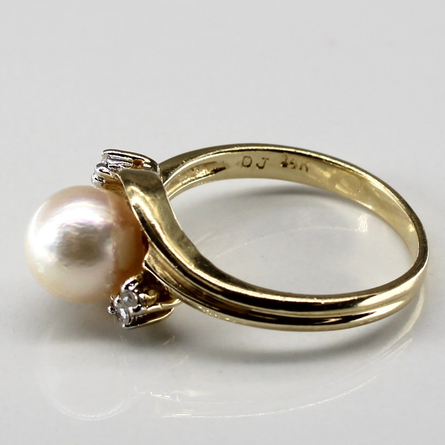 Bypass Pearl & Diamond Ring | 0.04ctw | SZ 5.75 |