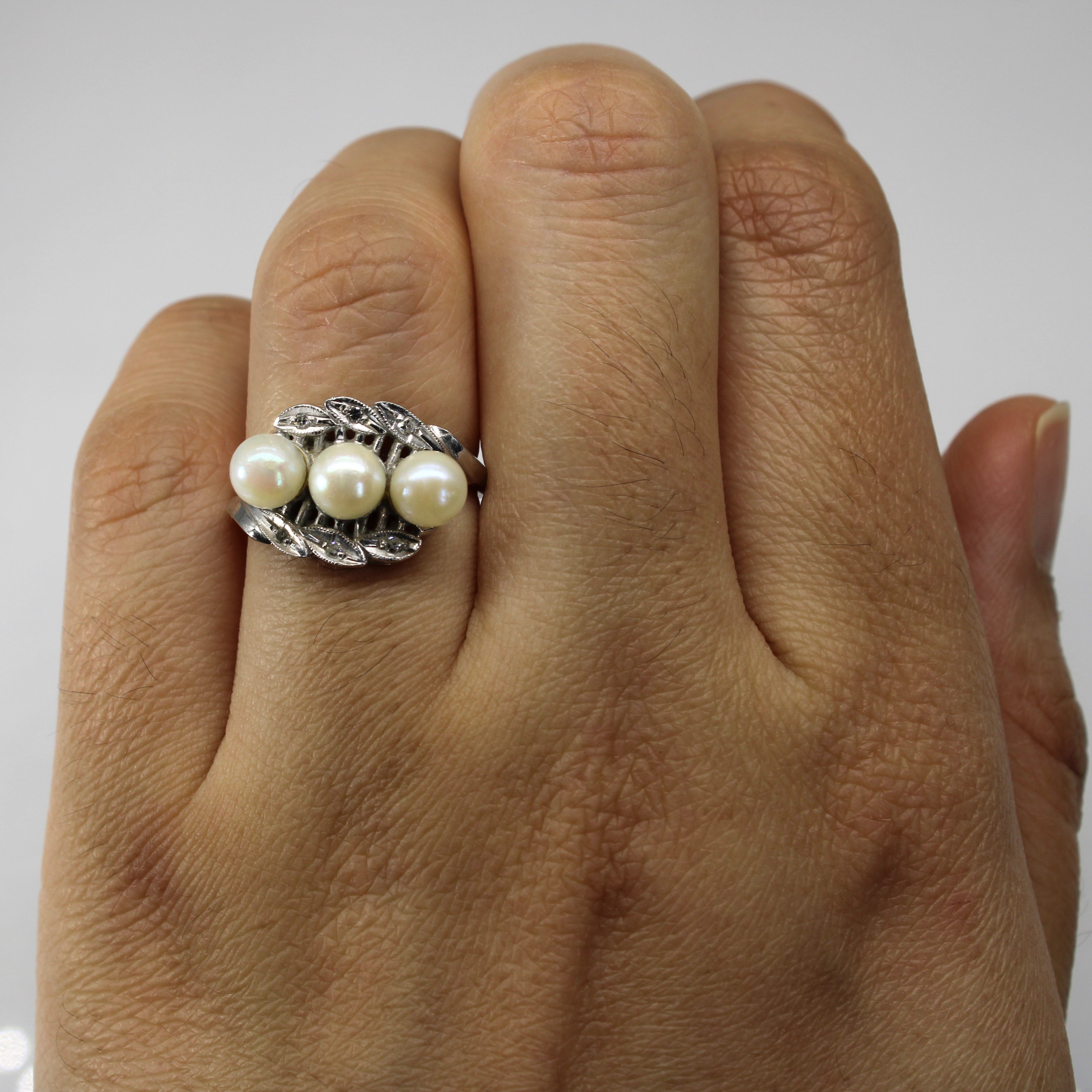 Three Stone Pearl & Diamond Ring | 0.04ctw | SZ 5.5 |