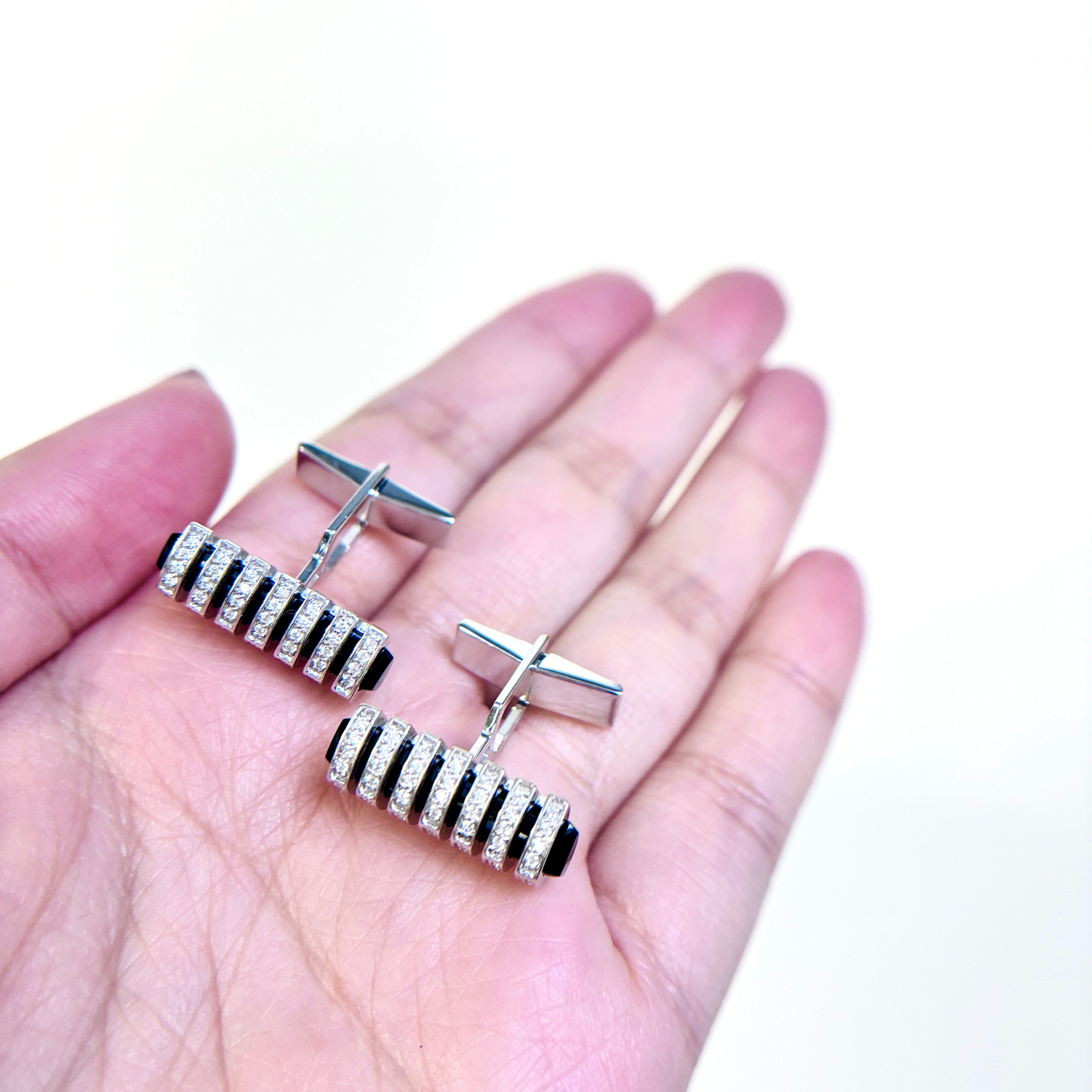 14k White Gold Onyx & Diamond Cufflinks | 0.81ctw |