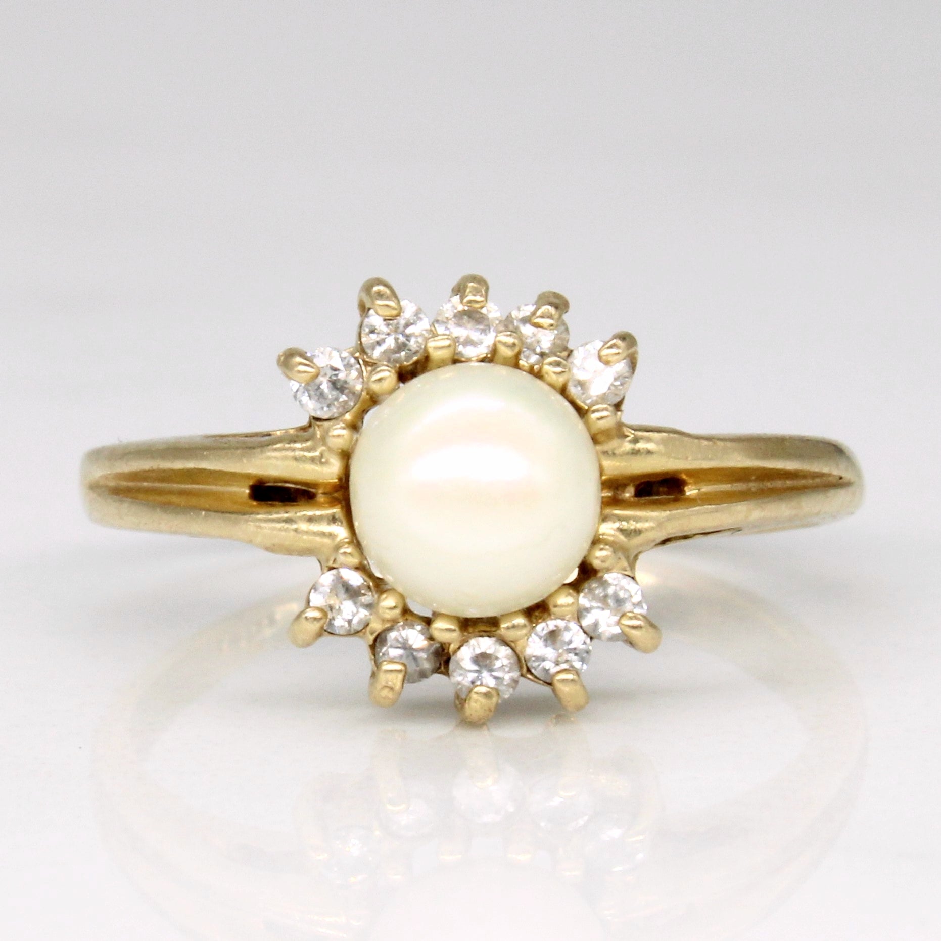 Pearl & Diamond Halo Ring | 0.10ctw | SZ 4.75 |