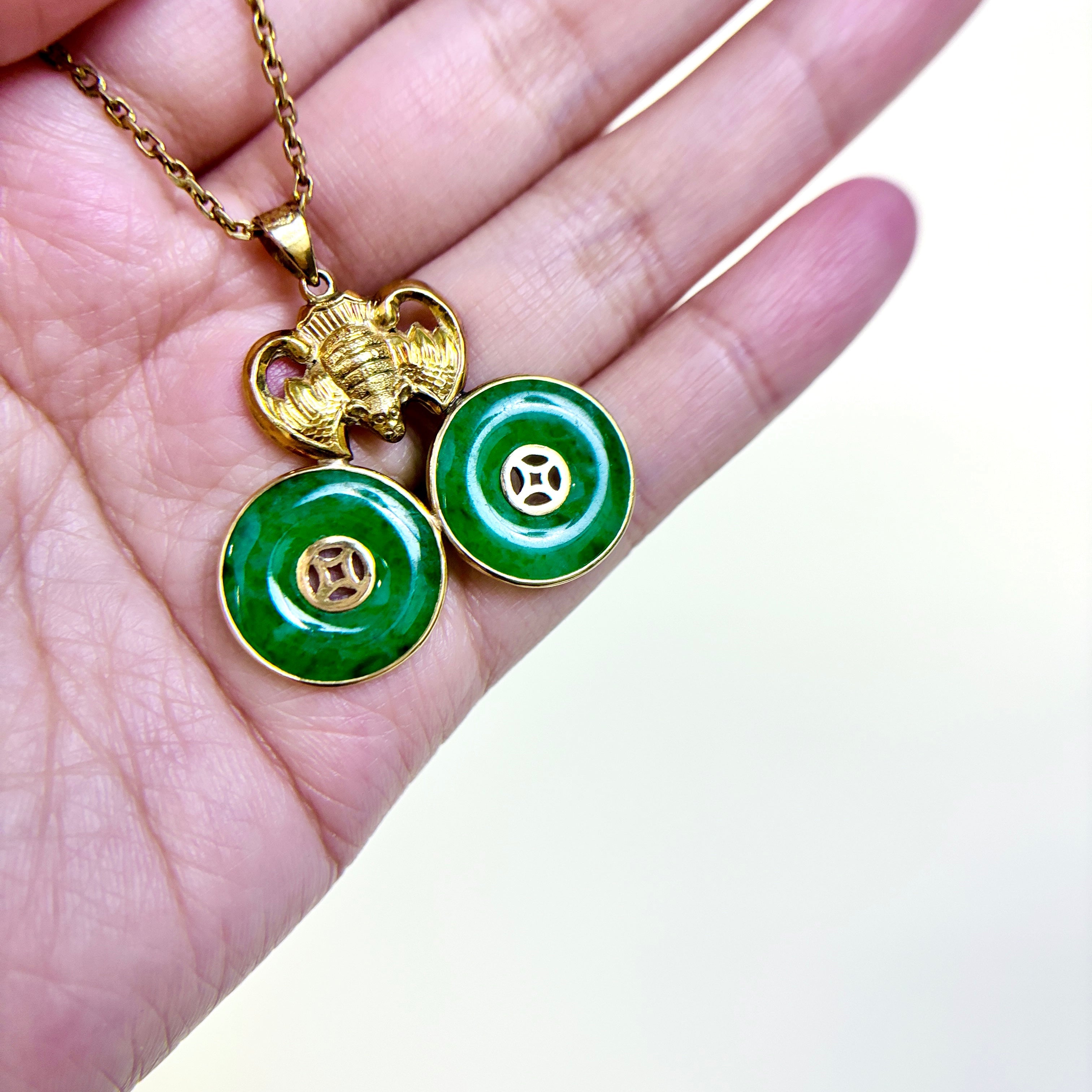 22k Yellow Gold Jade Necklace | 16.50x16.50x2.00mm | 13"