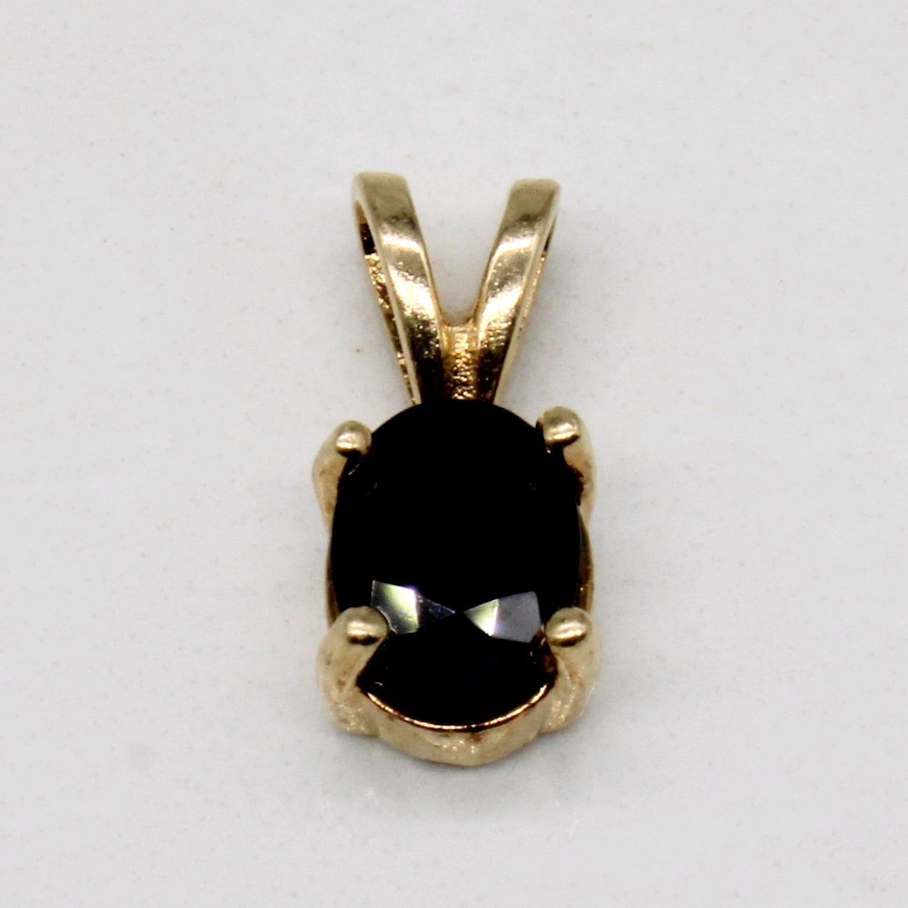 Sapphire Pendant | 0.75ct |