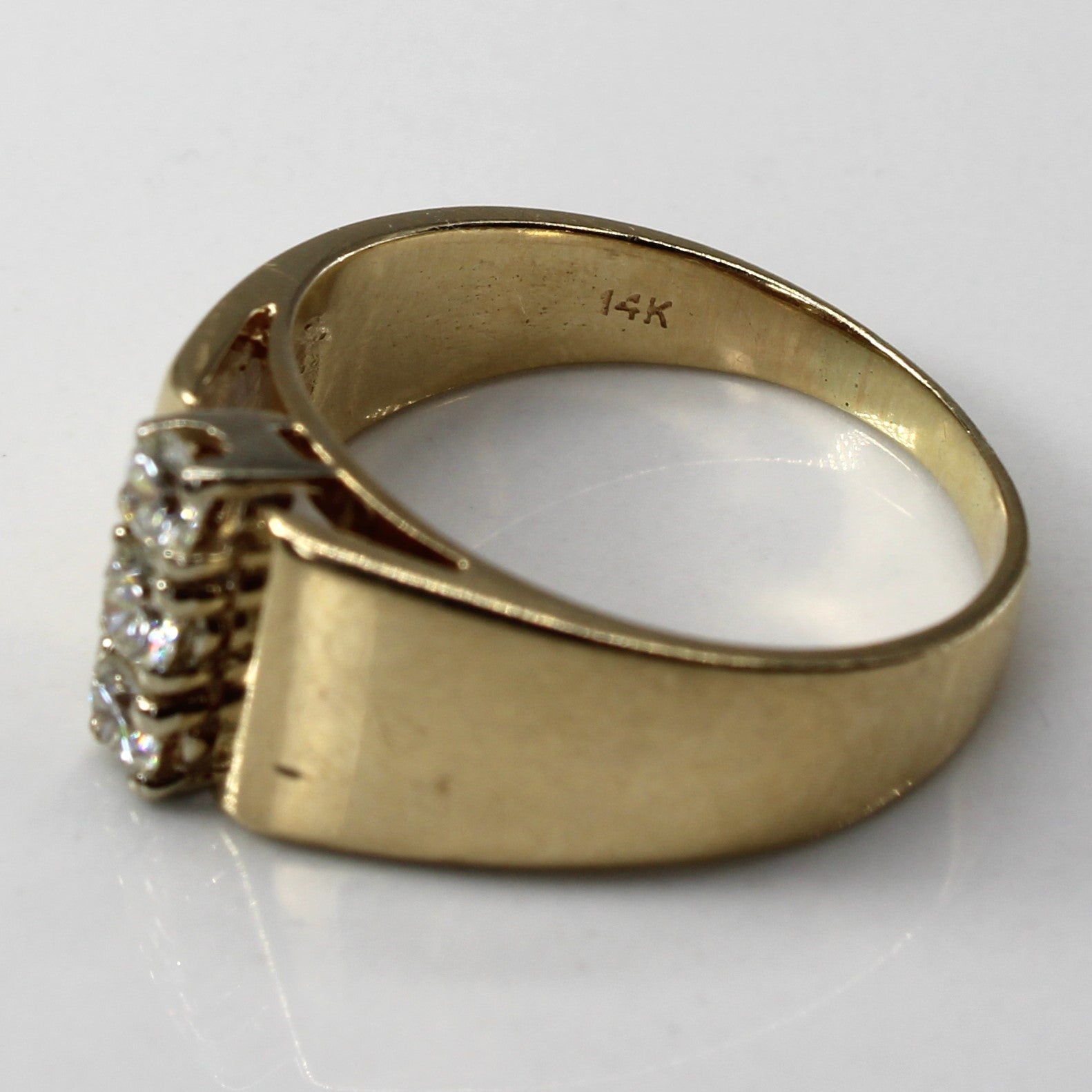 Three Stone Diamond Ring | 0.33ctw | SZ 7.25 |
