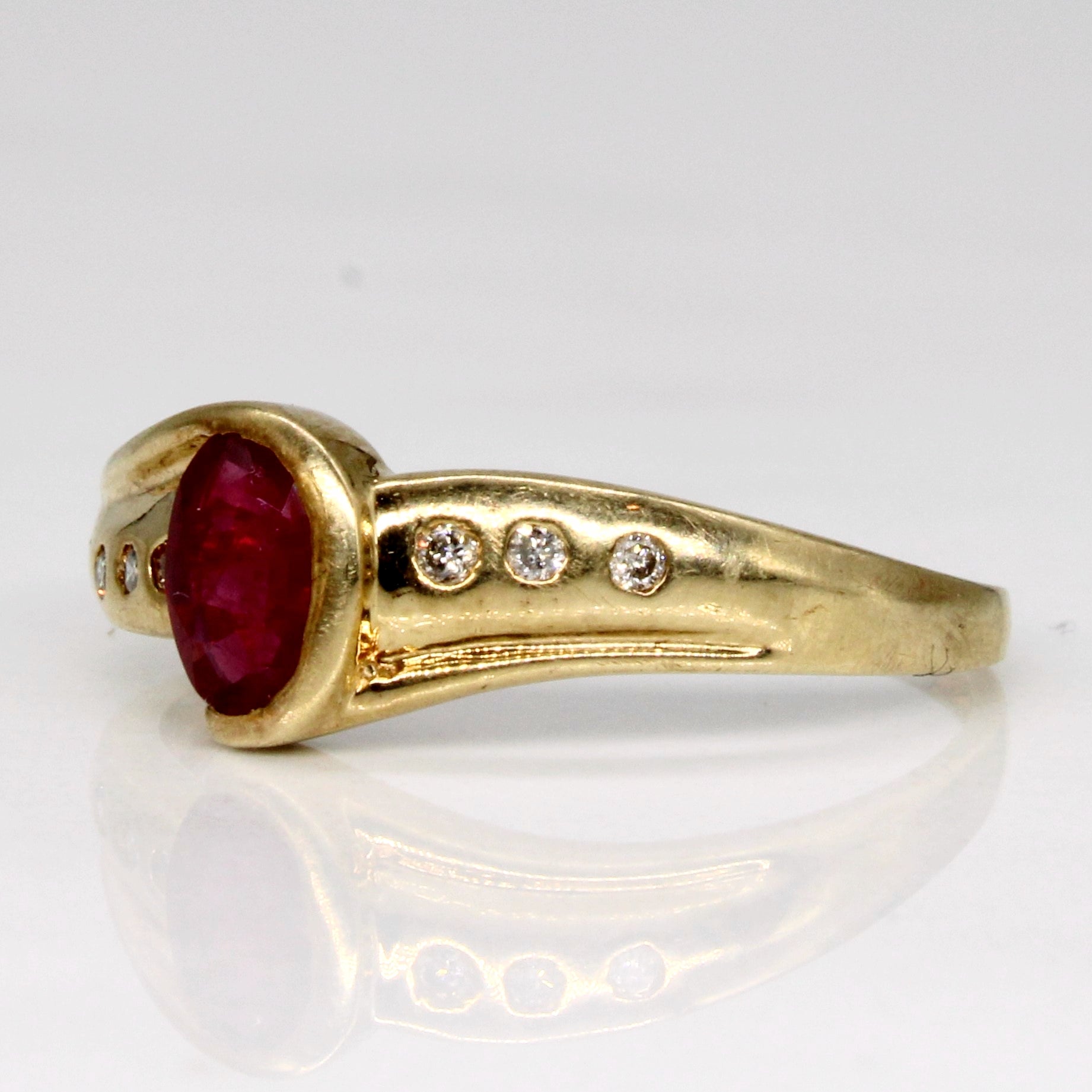 Ruby & Diamond Cocktail Ring | 0.40ct, 0.03ctw | SZ 6.5 |