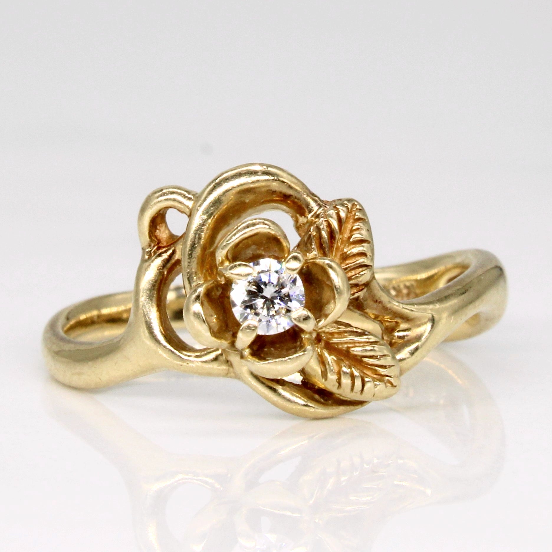 Diamond Flower Ring | 0.075ct | SZ 6.5 |